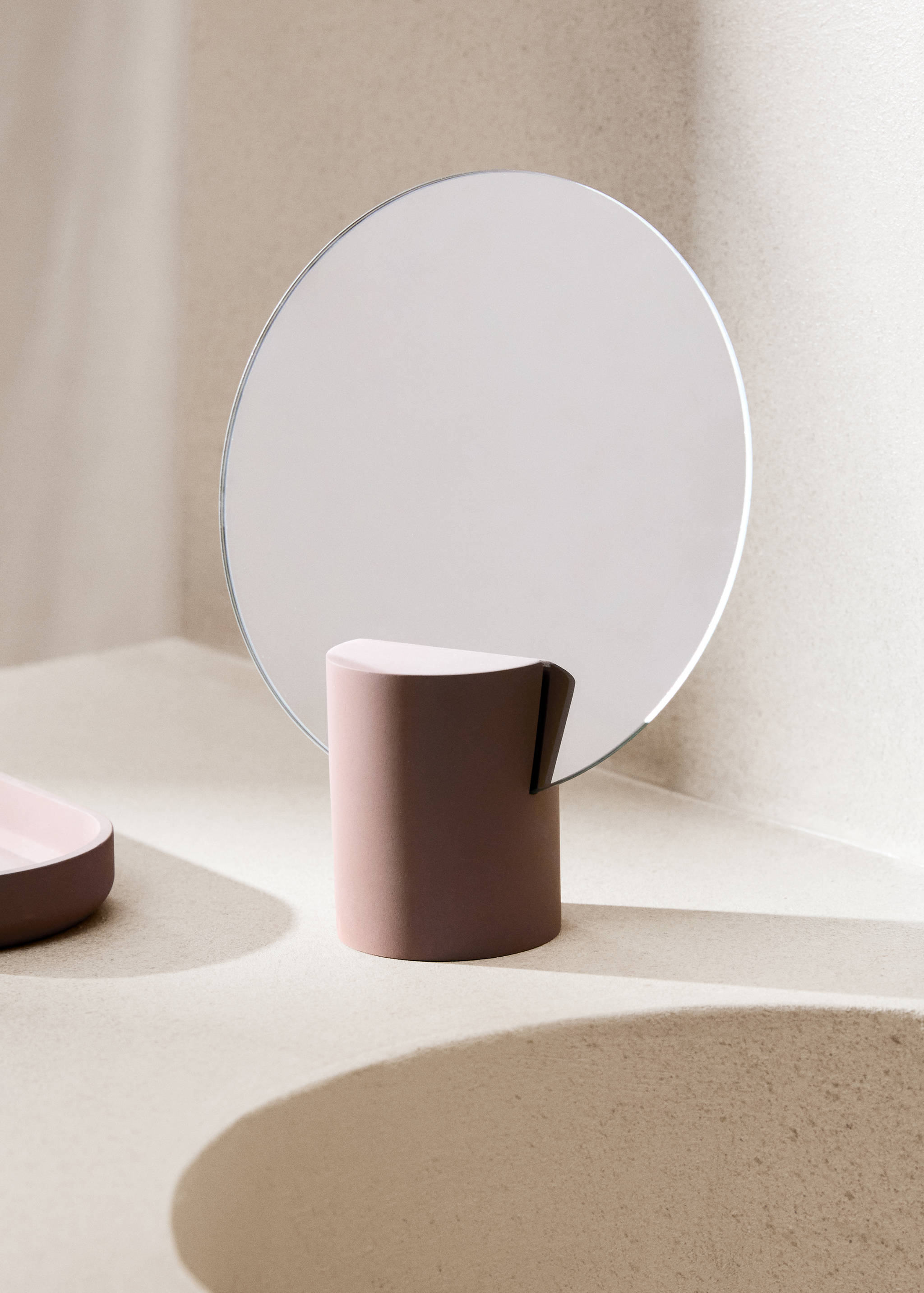 Resin vanity mirror - General plane