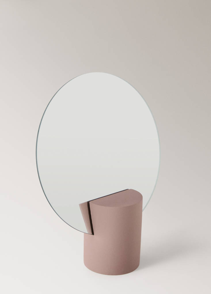 Resin vanity mirror — Brown