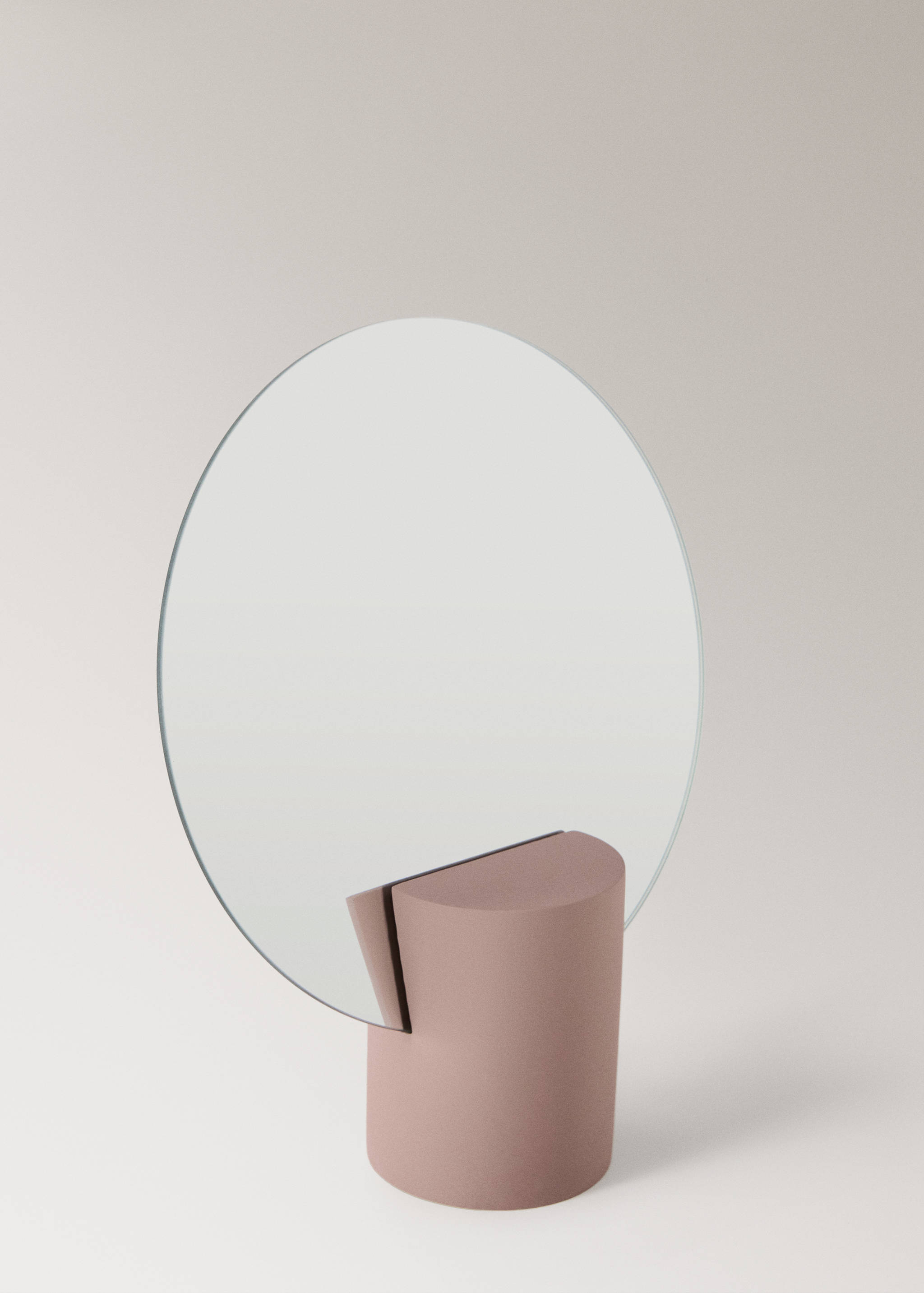 Resin vanity mirror - Details of the article 1