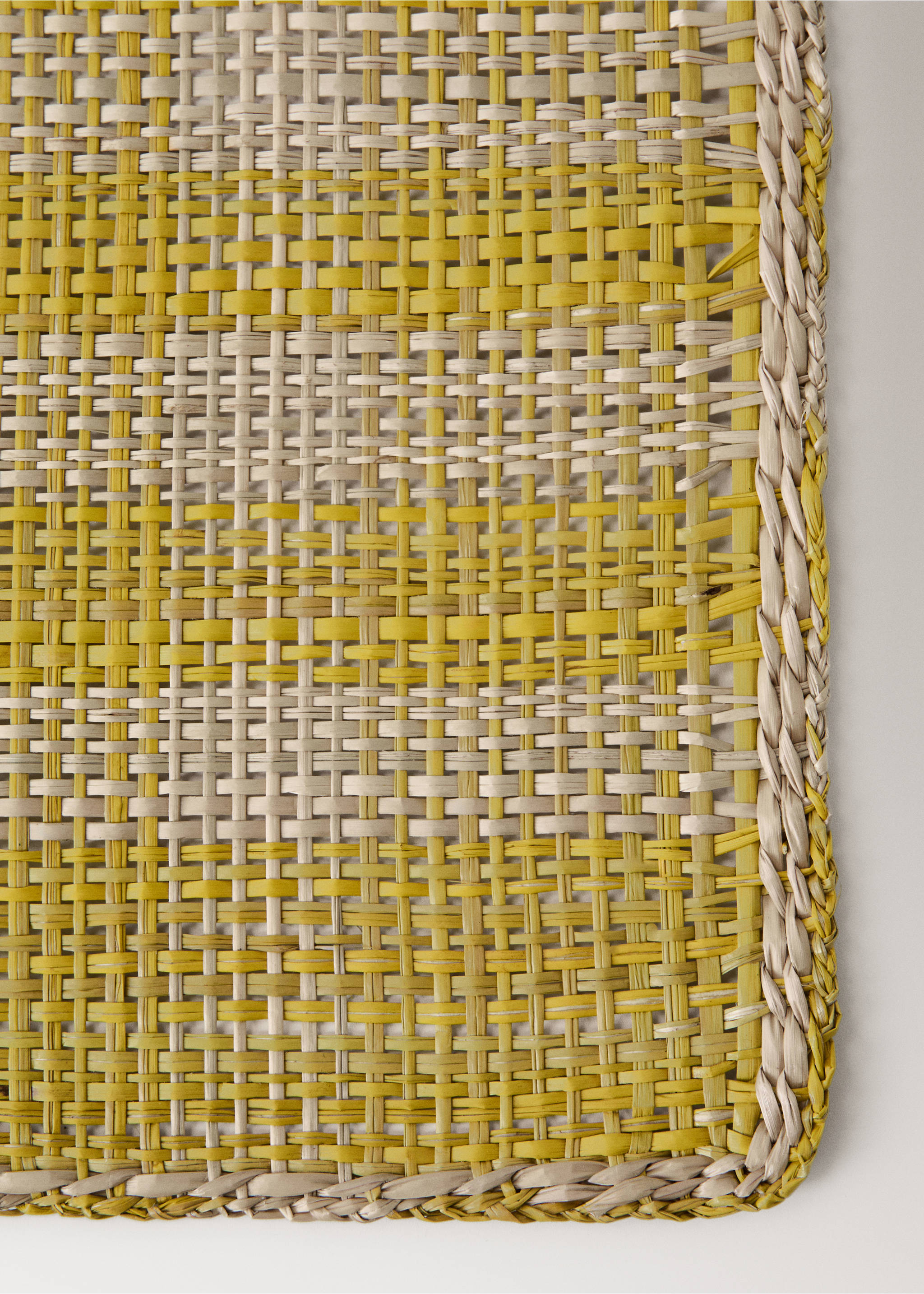 Natural fibre placemat colour - Details of the article 2, Yellow. Ref: 27063289-00.
