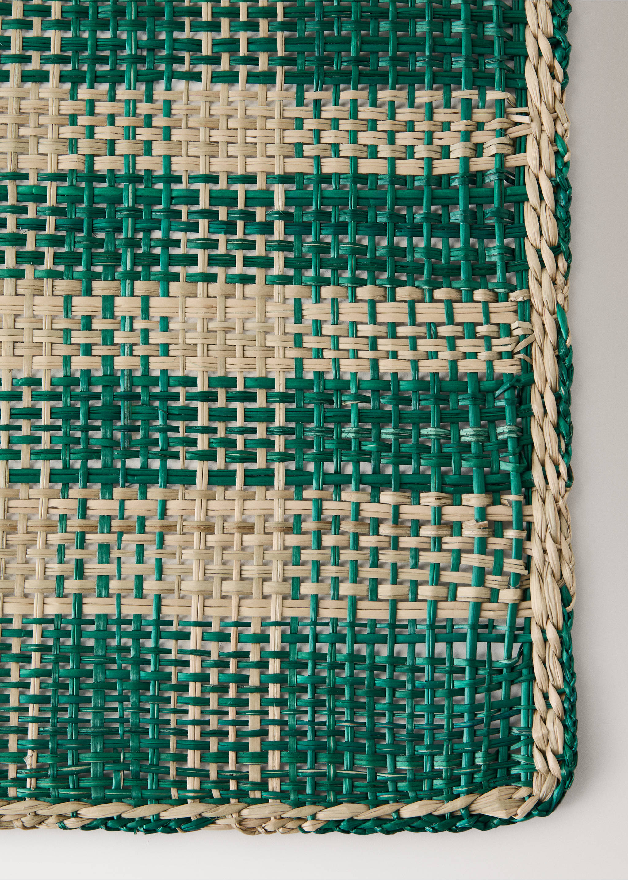 Barevné prostírání z přírodních vláken - Detail zboží 2, Zelená. Ref: 27063289-00.