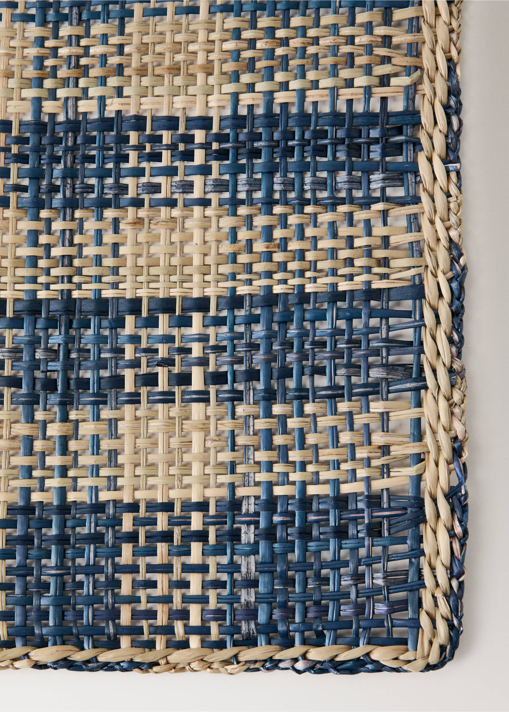 Barevné prostírání z přírodních vláken - Detail zboží 2, Modrá. Ref: 27063289-00.