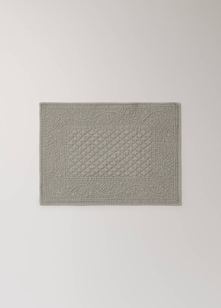 Quilted rectangular table mat — Light/Pastel Brown