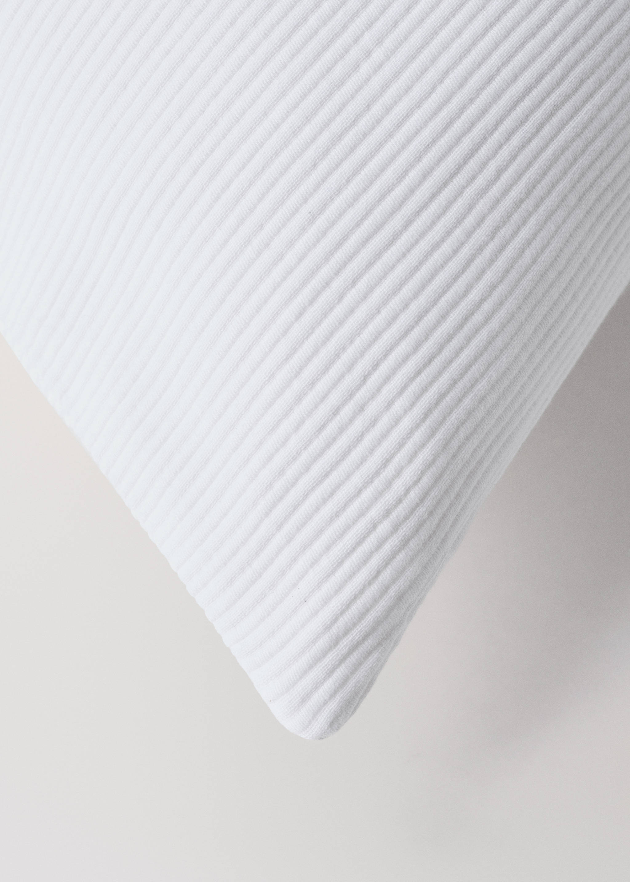 Cotton jacquard pillowcase with fine stripes 50x50cm - Details of the article 1