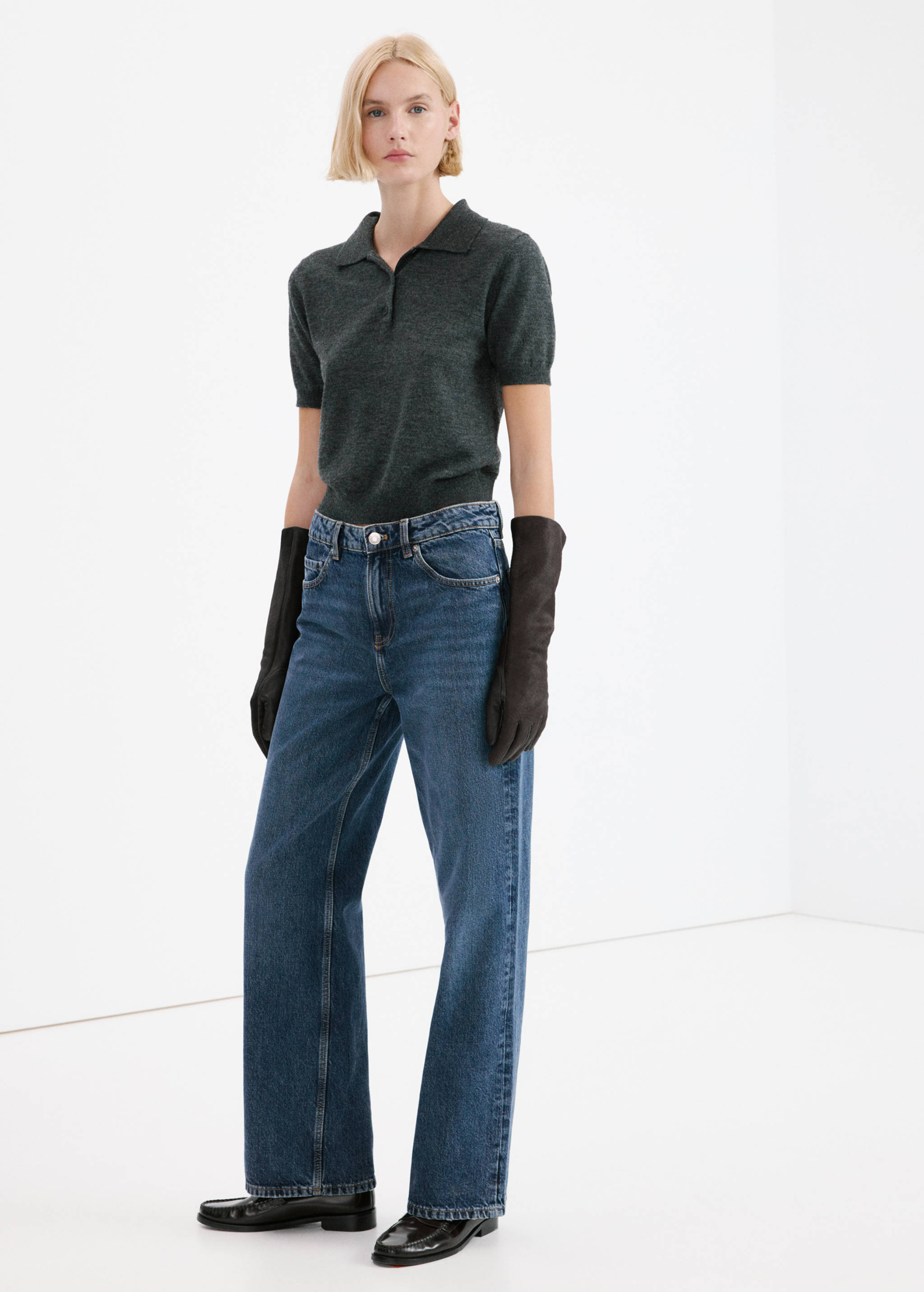 Straight low-waist jeans - General plane