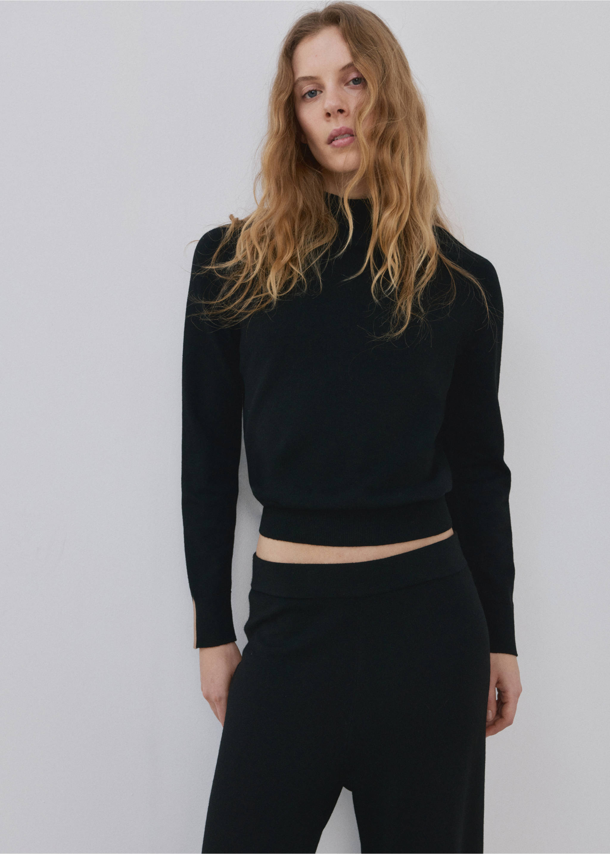 Sweater with contrasting stripes and perkins collar - Medium plane, Black. Ref: 27063296-00.