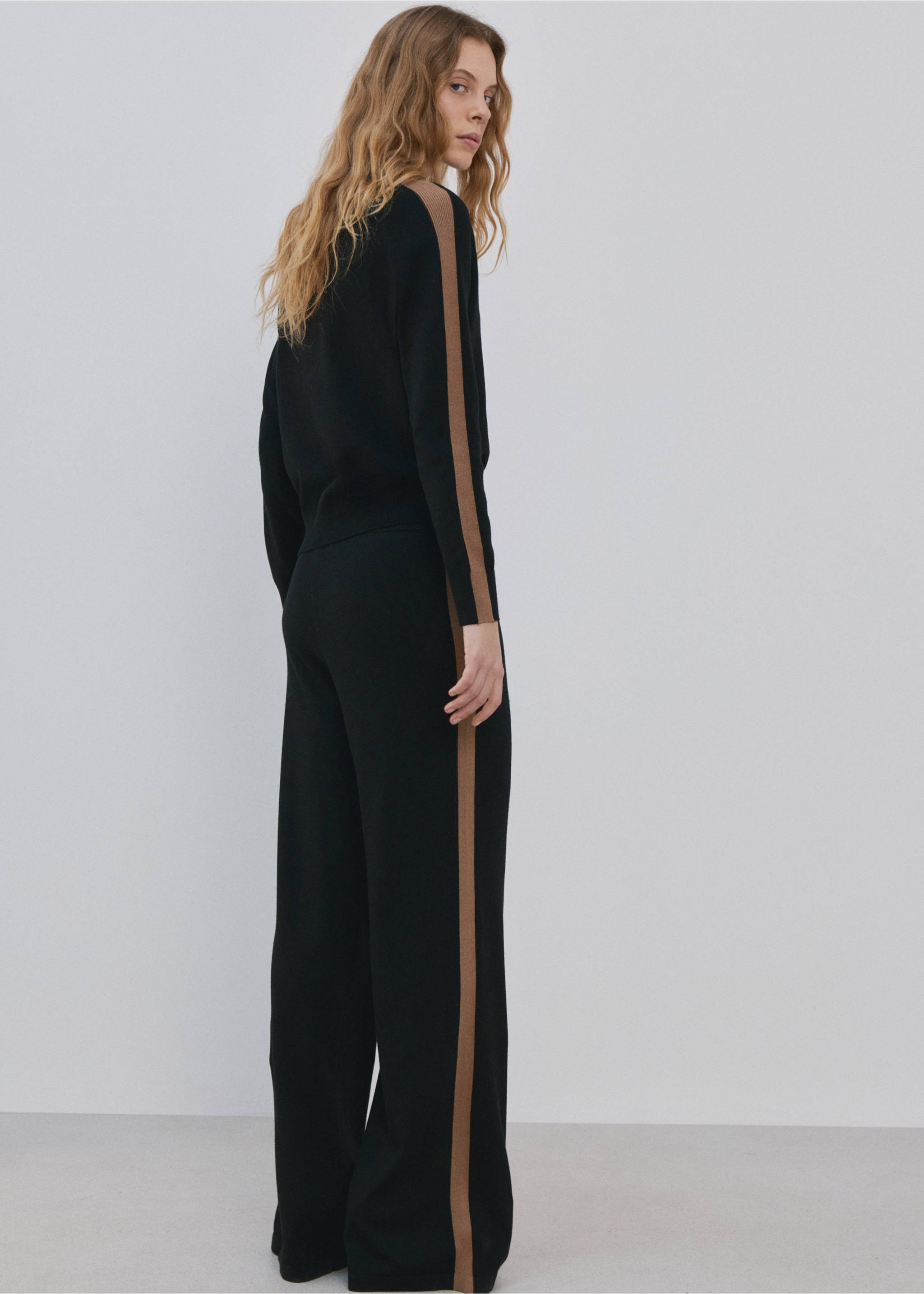 Sweater with contrasting stripes and perkins collar - Reverse of the article, Black. Ref: 27063296-00.