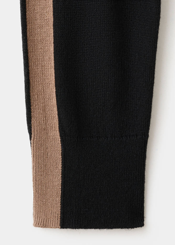 Sweater with contrasting stripes and perkins collar — Black
