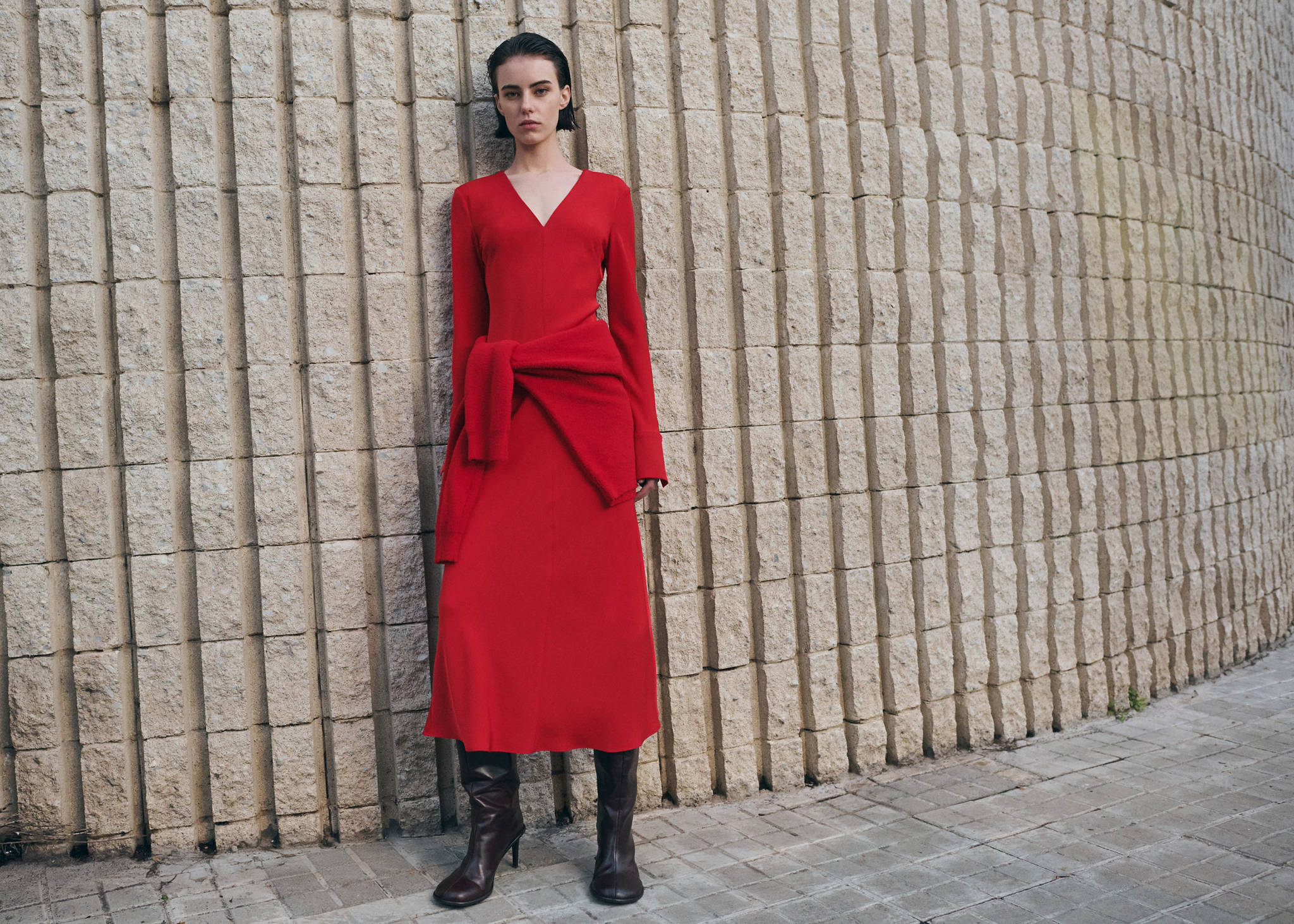 Belted V-neck dress - Panoramic plane