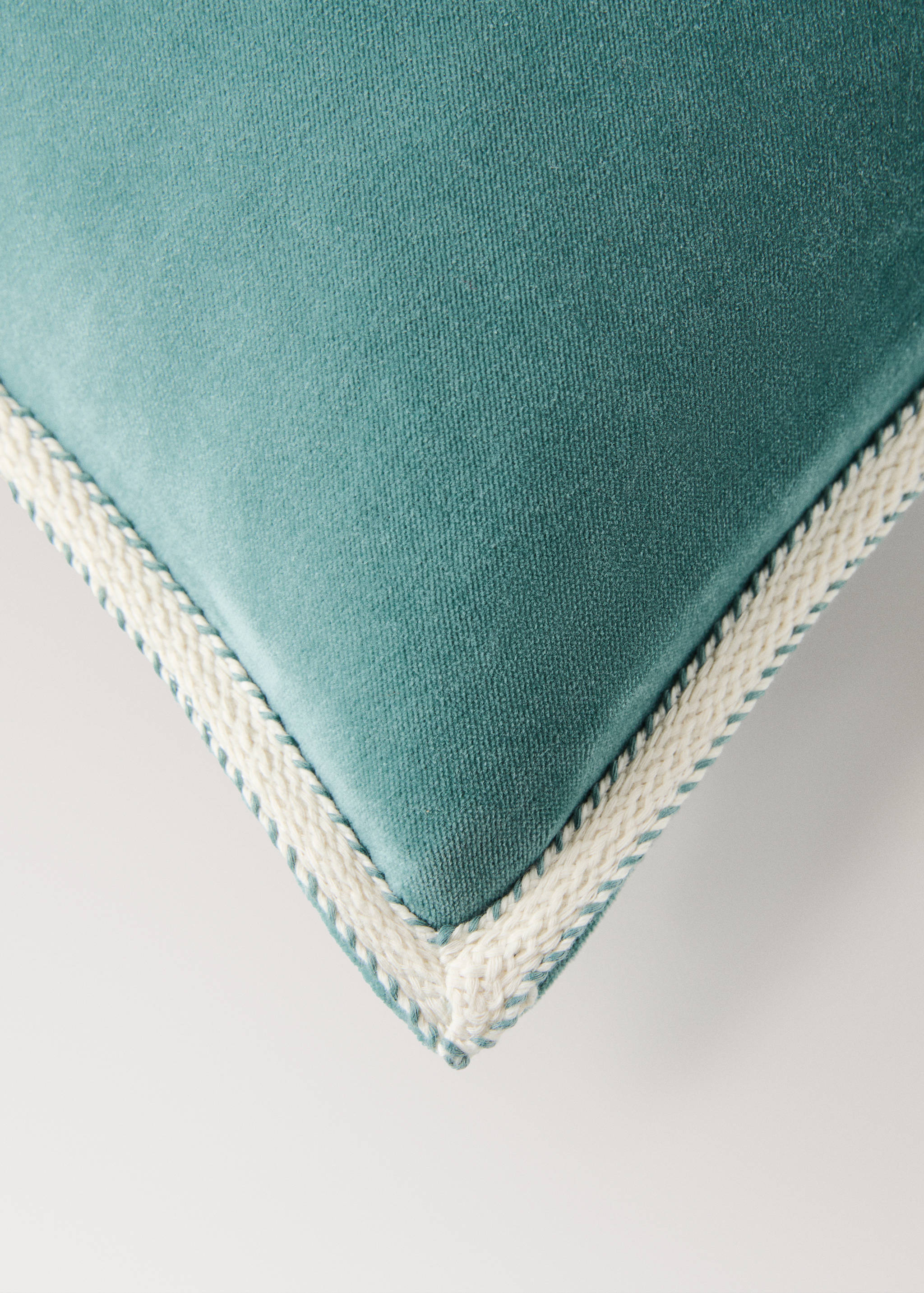 Fløyelsputetrekk med bånddetalj, 40x60 cm - Artikkeldetalj 1