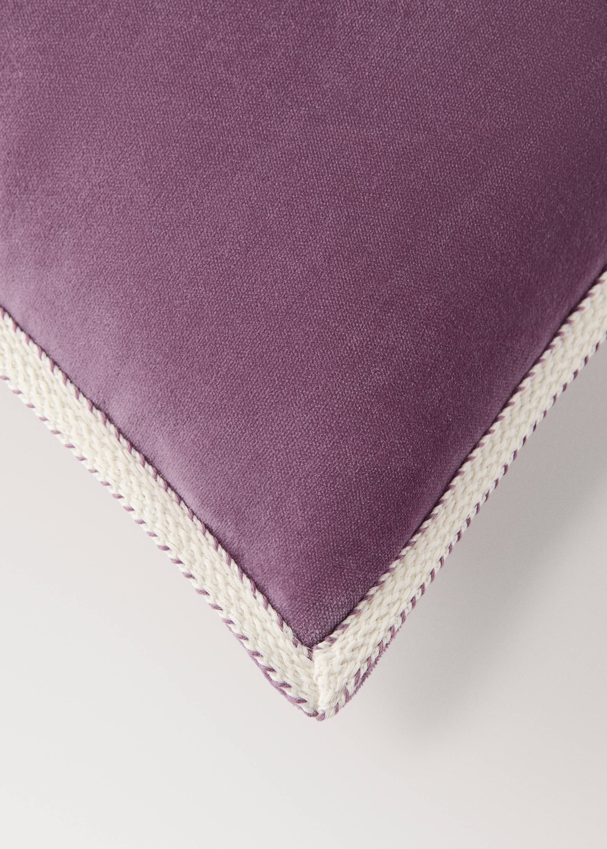 Velvet cushion cover with tape detail 40x60 cm - Details of the article 1