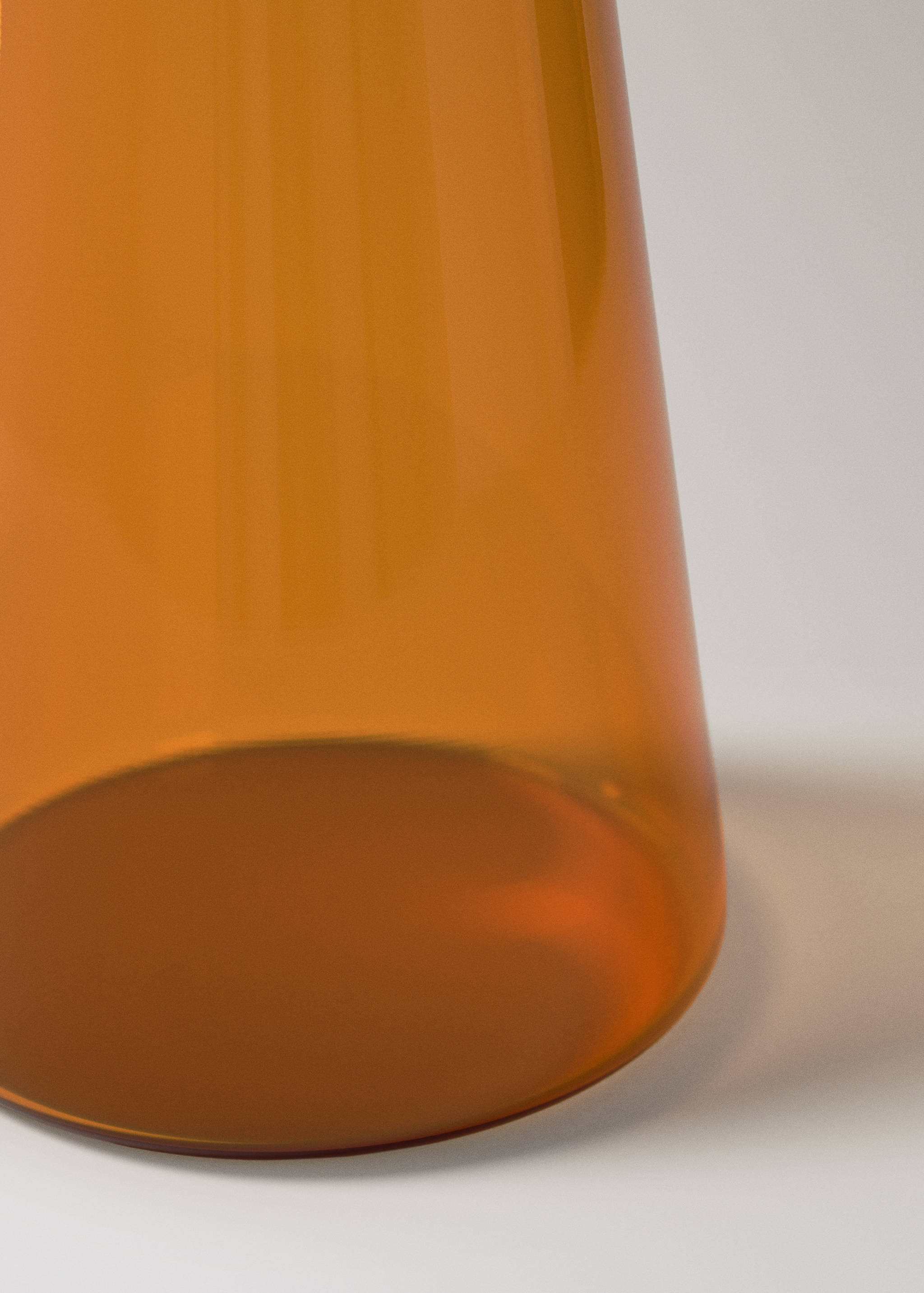 Medium coloured borosilicate oil cruet - Details of the article 2