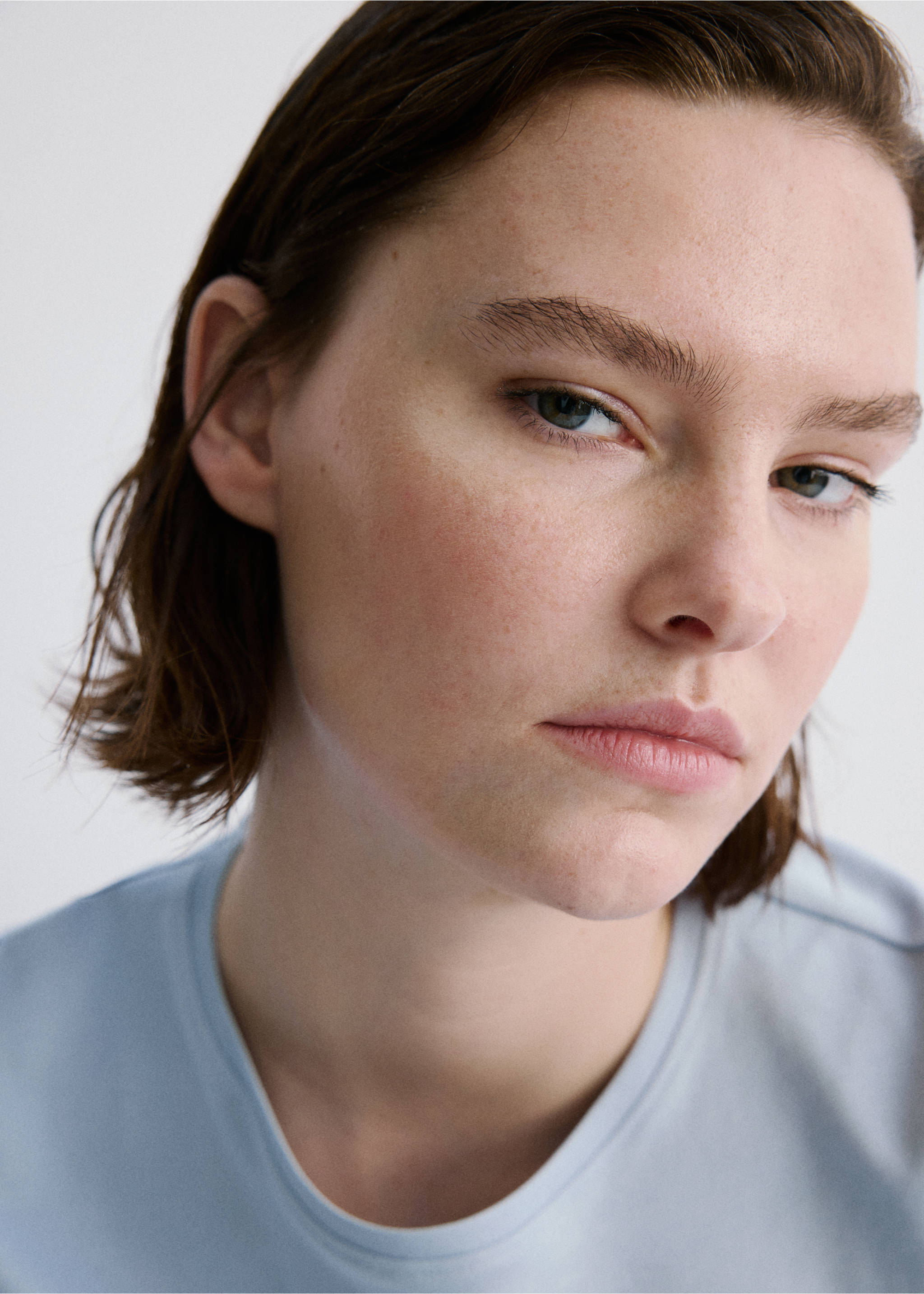 Short-sleeved cotton t-shirt - Details of the article 4, Sky Blue. Ref: 27063312-00.