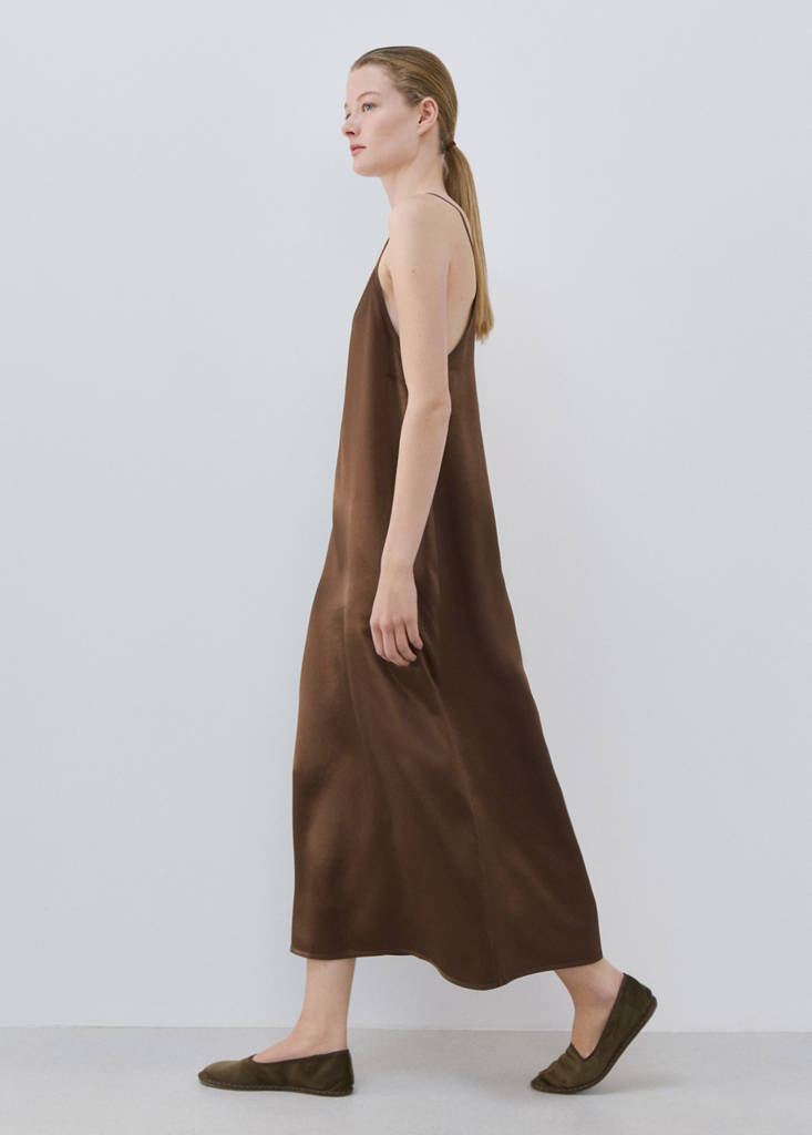 Long satin nightgown — Brown