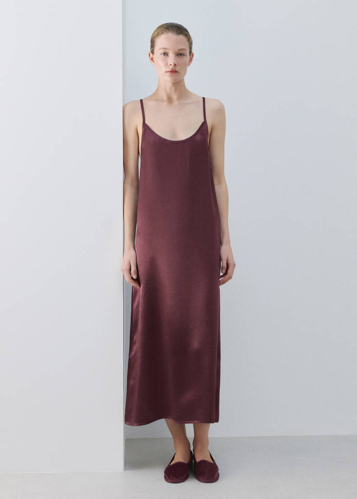 Long satin nightgown — Maroon