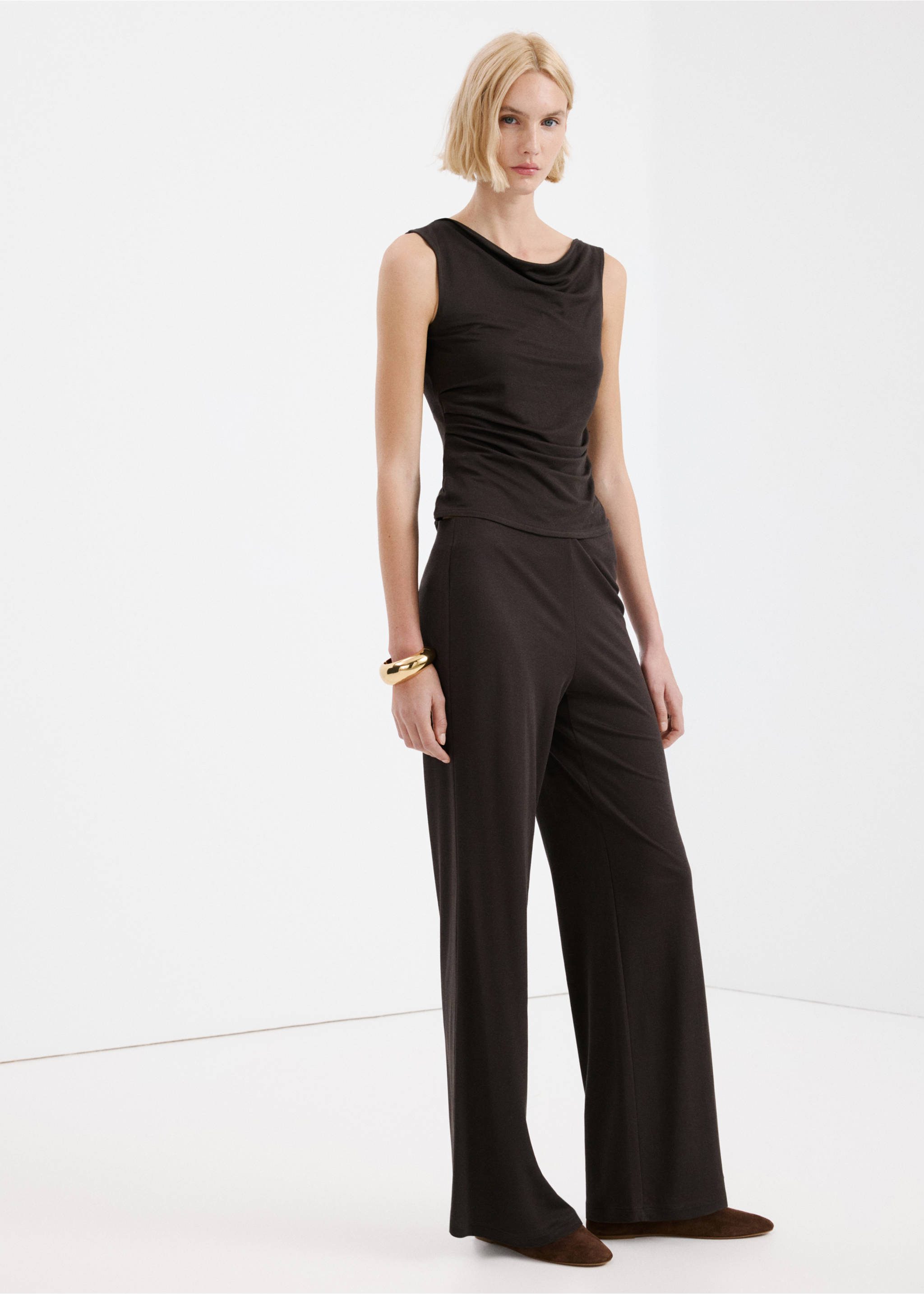 Straight-fit trousers with elastic waist - General plane, Brown. Ref: 27063318-00.