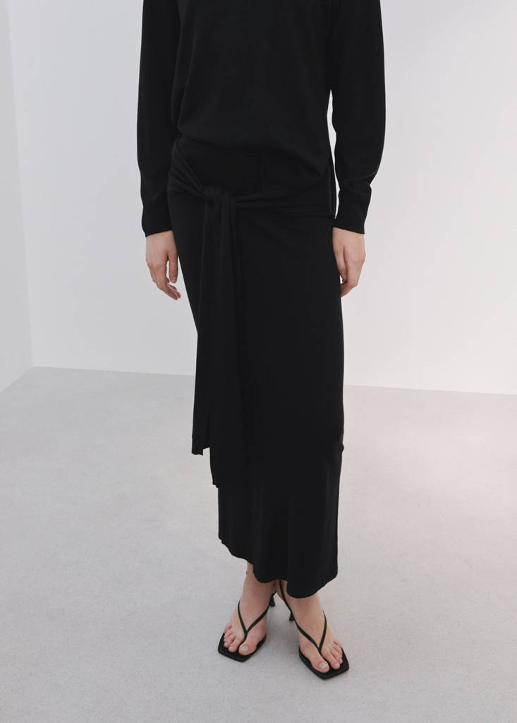 Knitted skirt with knot detail — Black