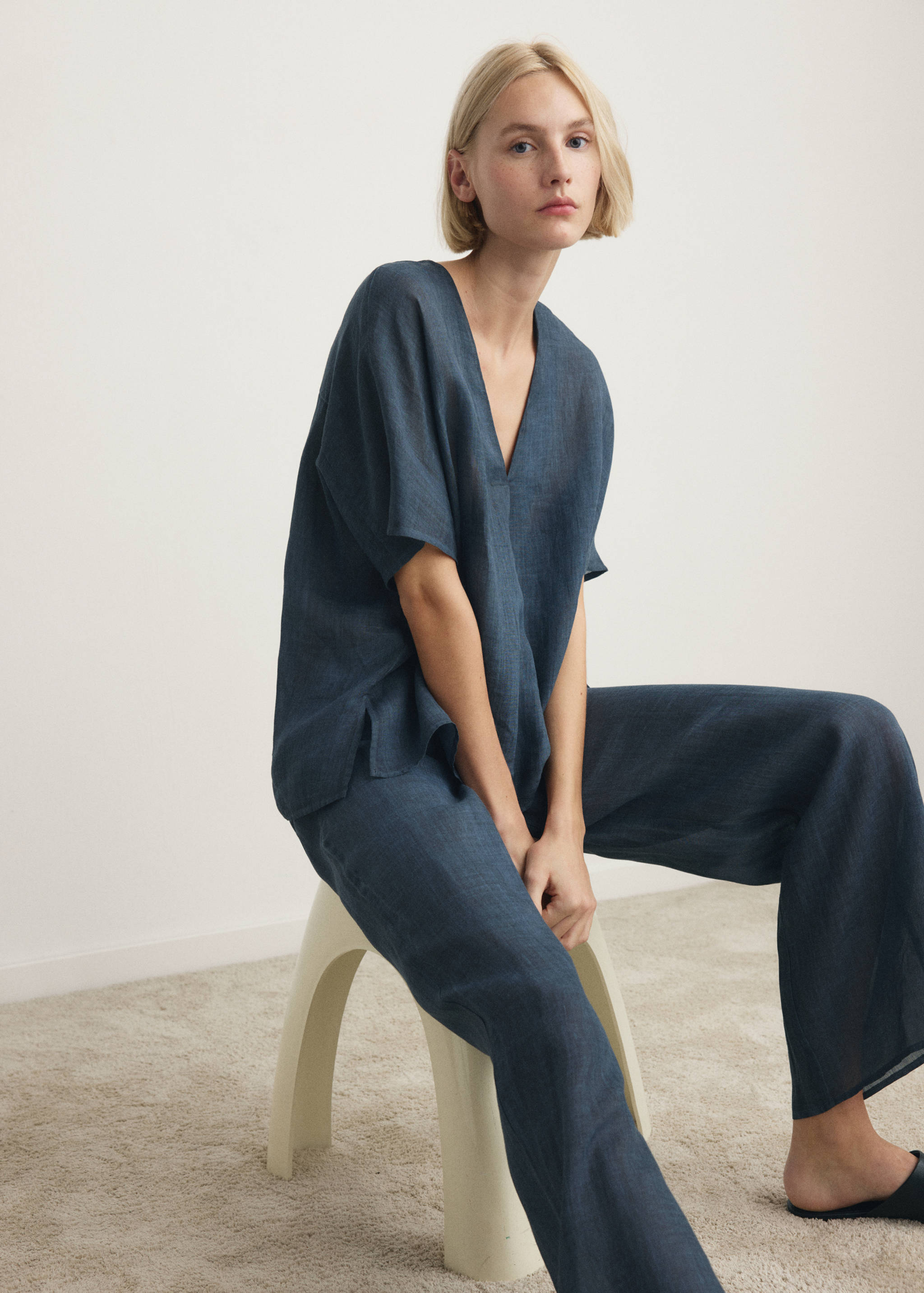 100% ramie trousers with an overdyed effect - Details of the article 2