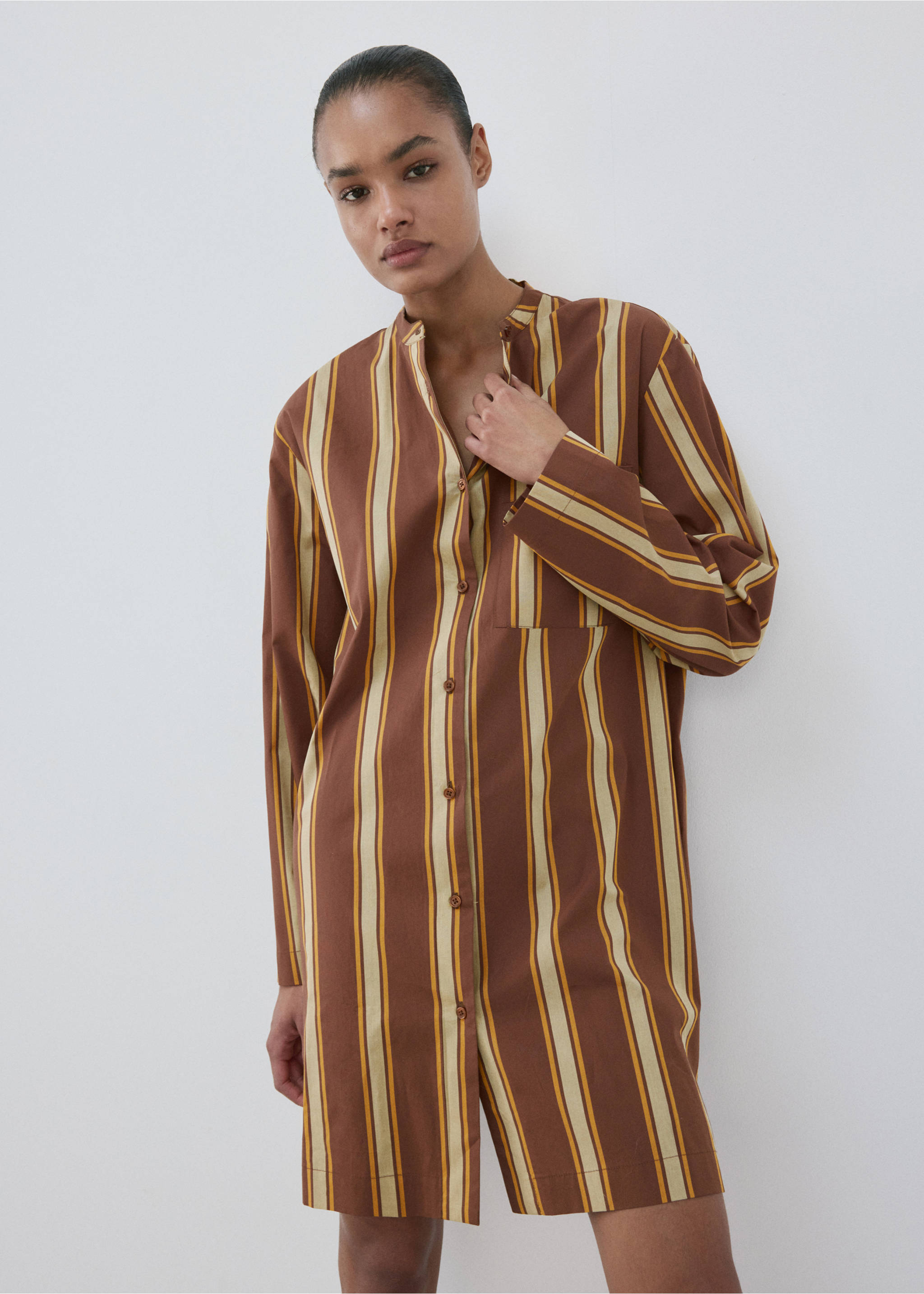 قفطان ميدي بفتحة جانبية - رؤية وسط, بني. Ref: 27063324-00.