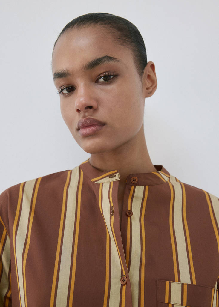 Midi caftan with side slit — Brown