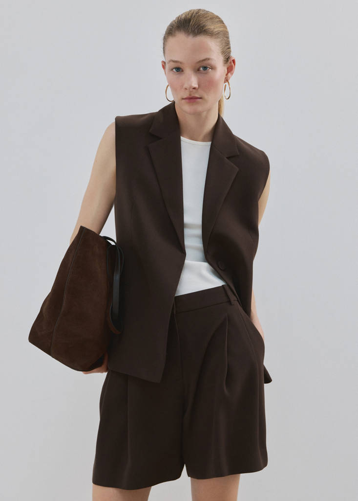 Suit waistcoat with lapels — Brown