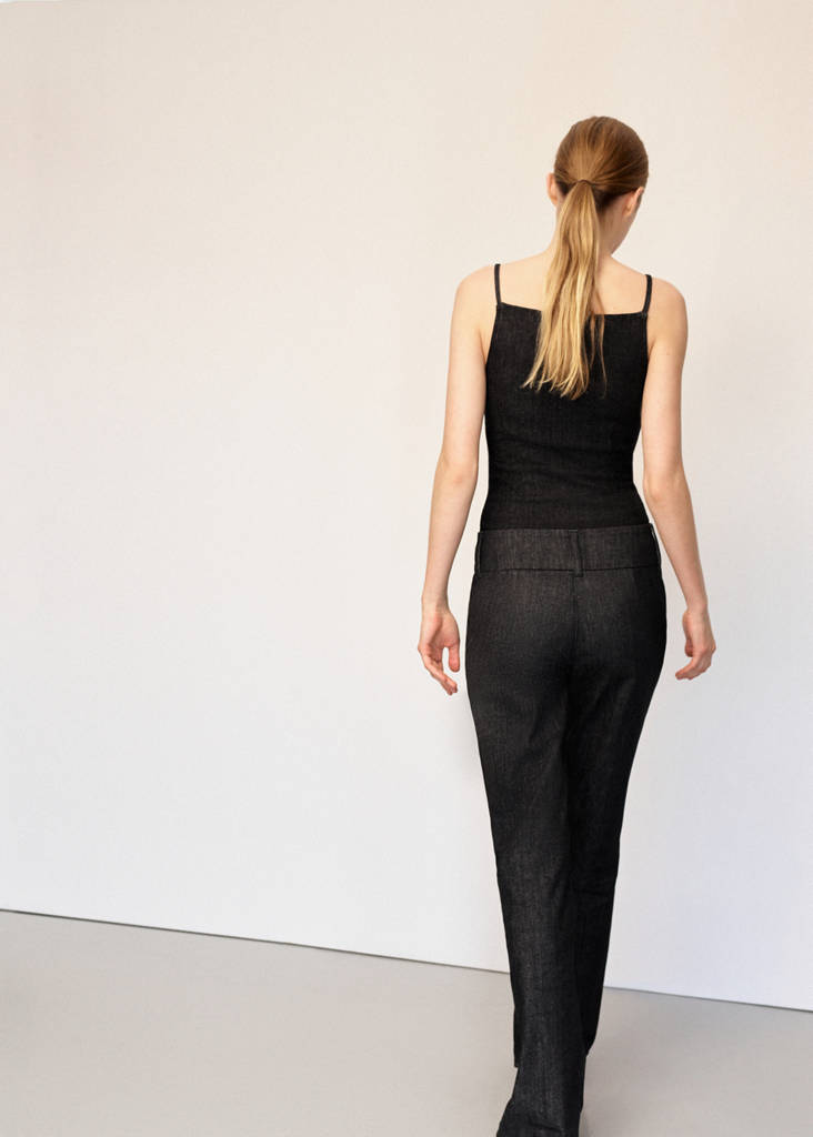 Mid-rise flared jeans — Black