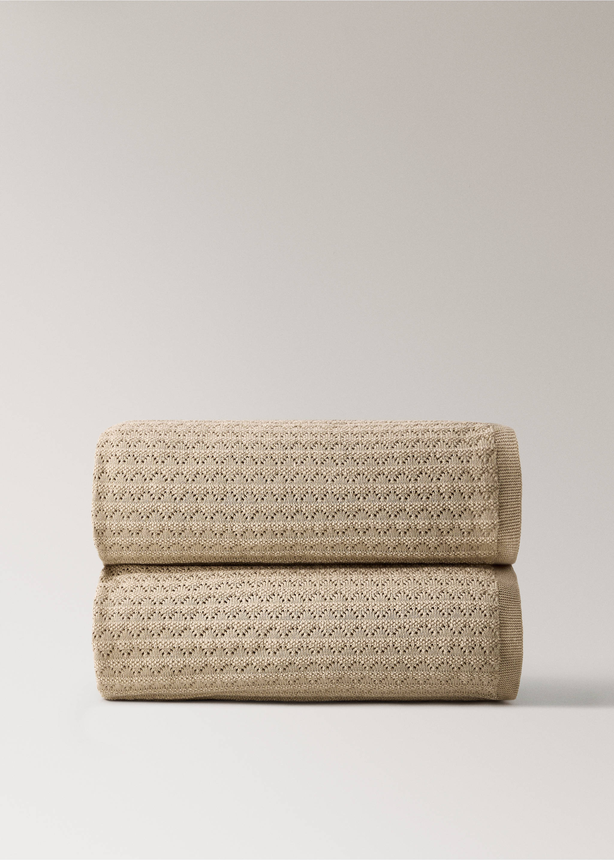 Cotton lace blanket - Article without model, Light/Pastel Brown. Ref: 27063330-00.