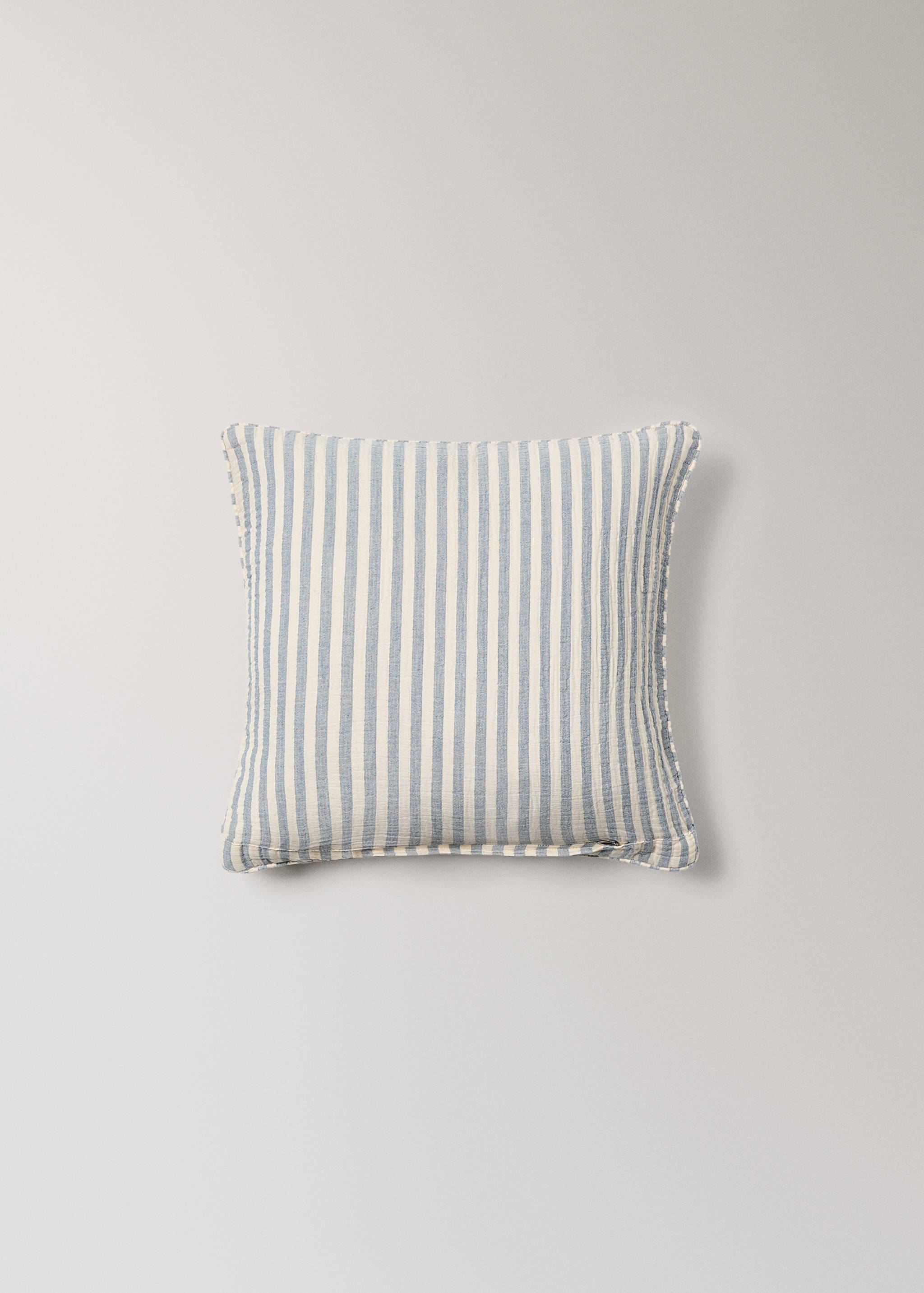 Embroidered alphabet cushion cover - Details of the article 1