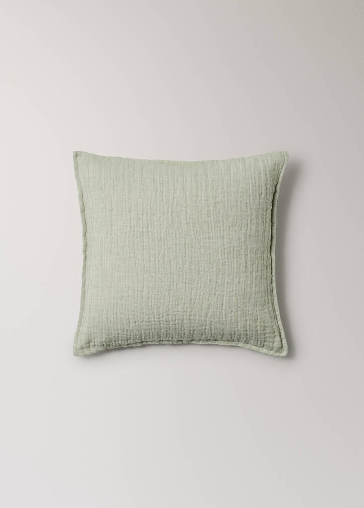 Linen cotton bed cushion cover with yarn-dyed threads 50x50 cm — Pastel Green