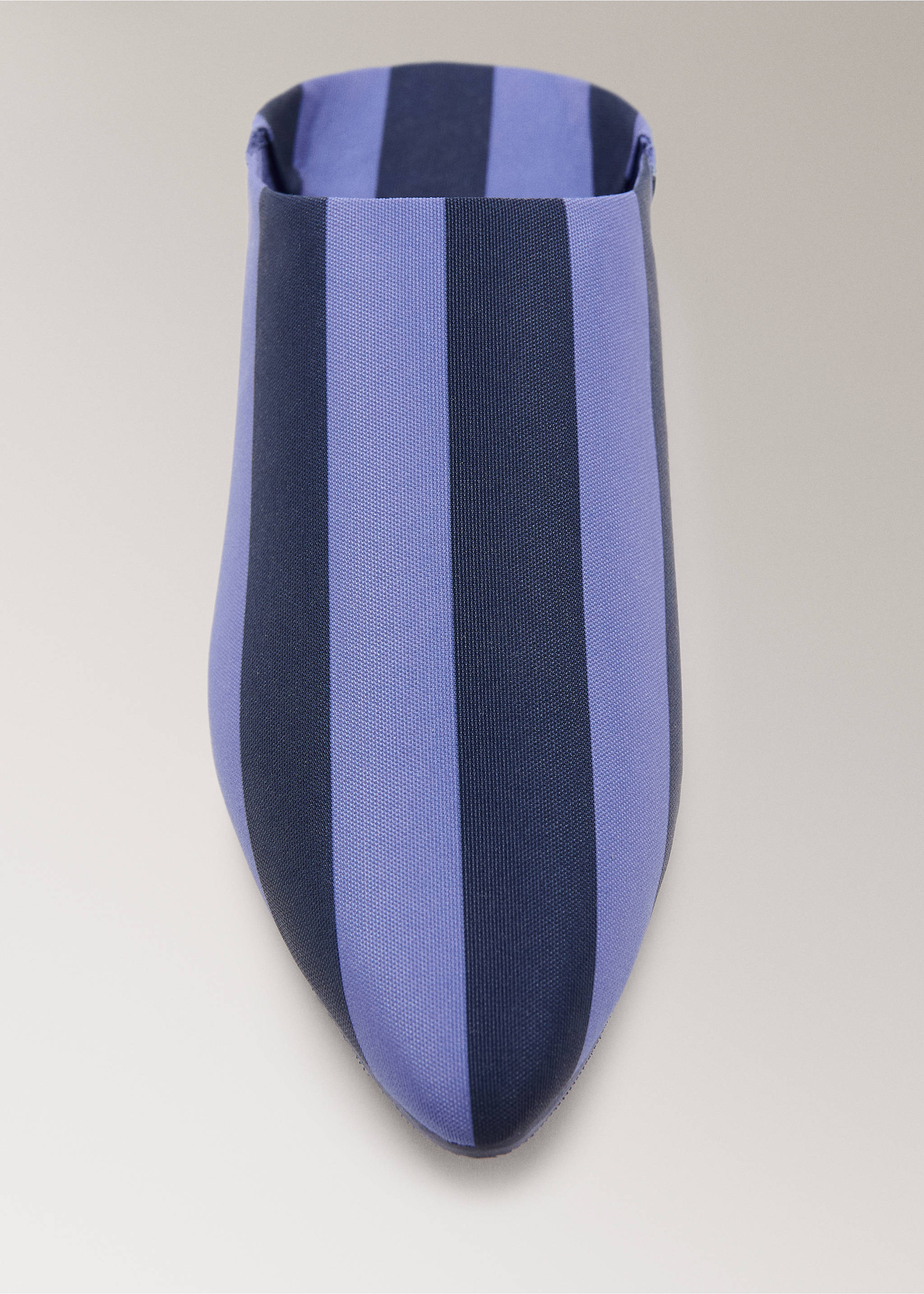 صندل مخطط بتفاصيل خياطة - تفاصيل المنتج 2, أزرق. Ref: 27063343-00.