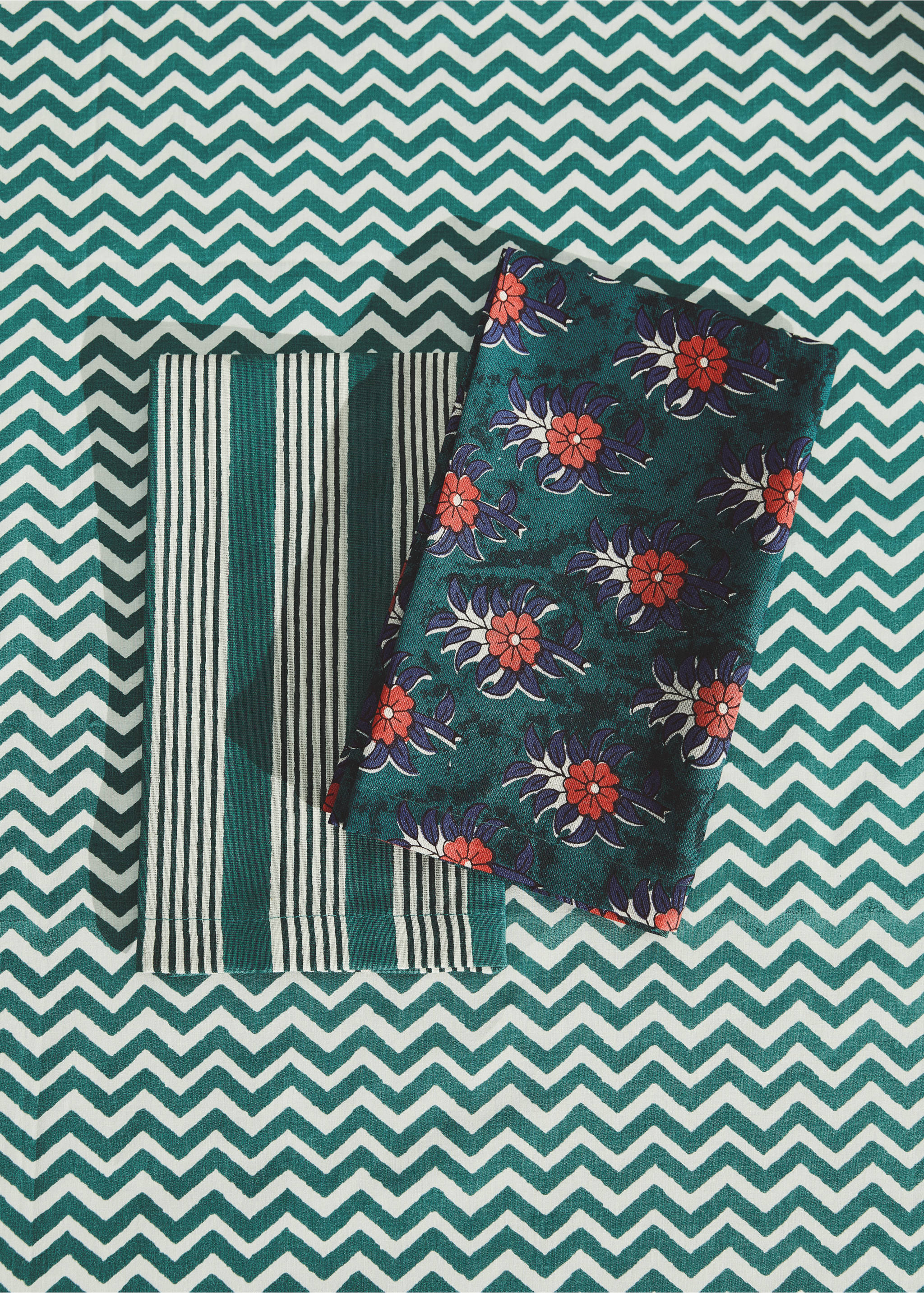 Striped floral cotton-linen napkins - General plane, Green. Ref: 27063344-00.