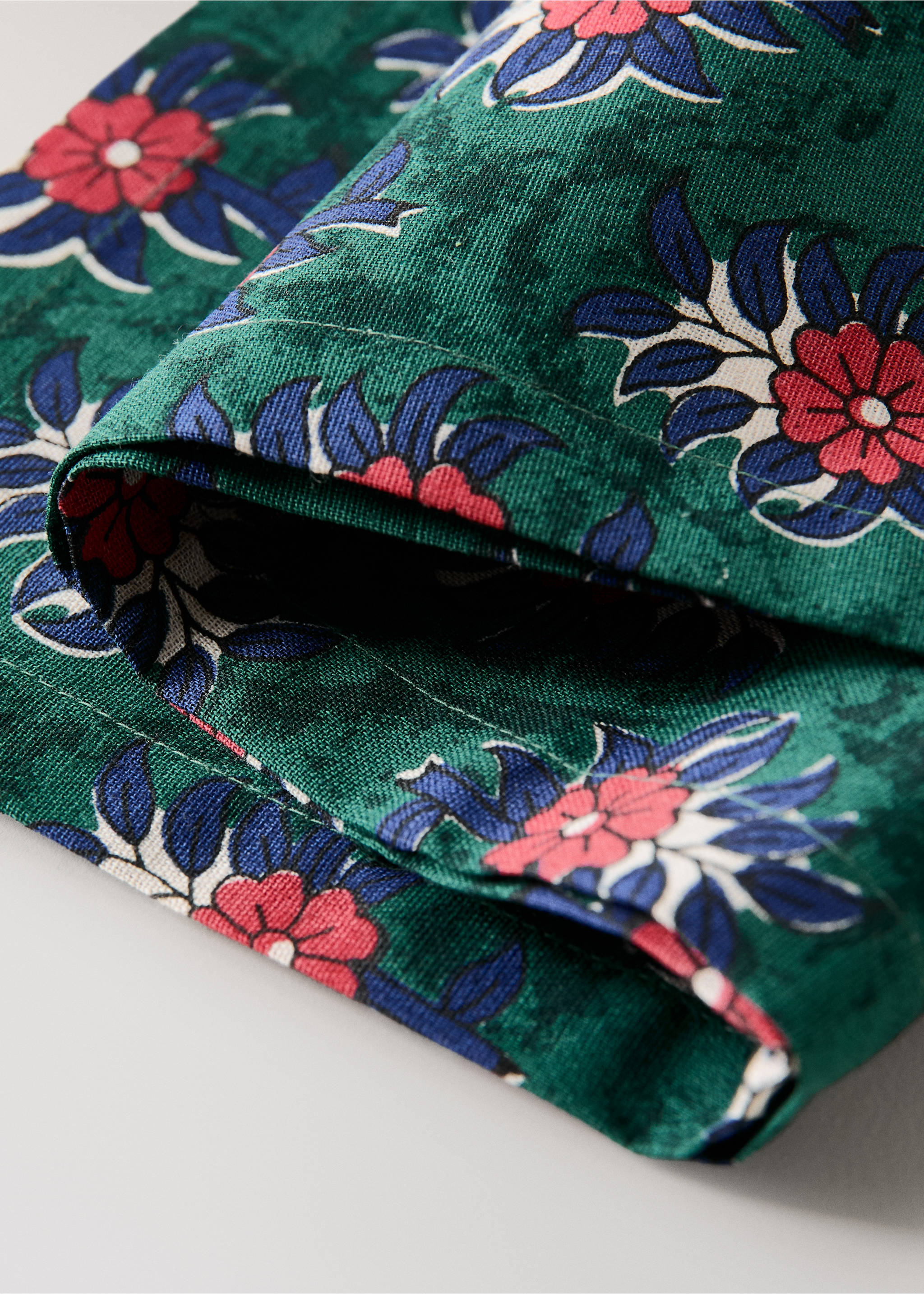 Striped floral cotton-linen napkins - Details of the article 2, Green. Ref: 27063344-00.