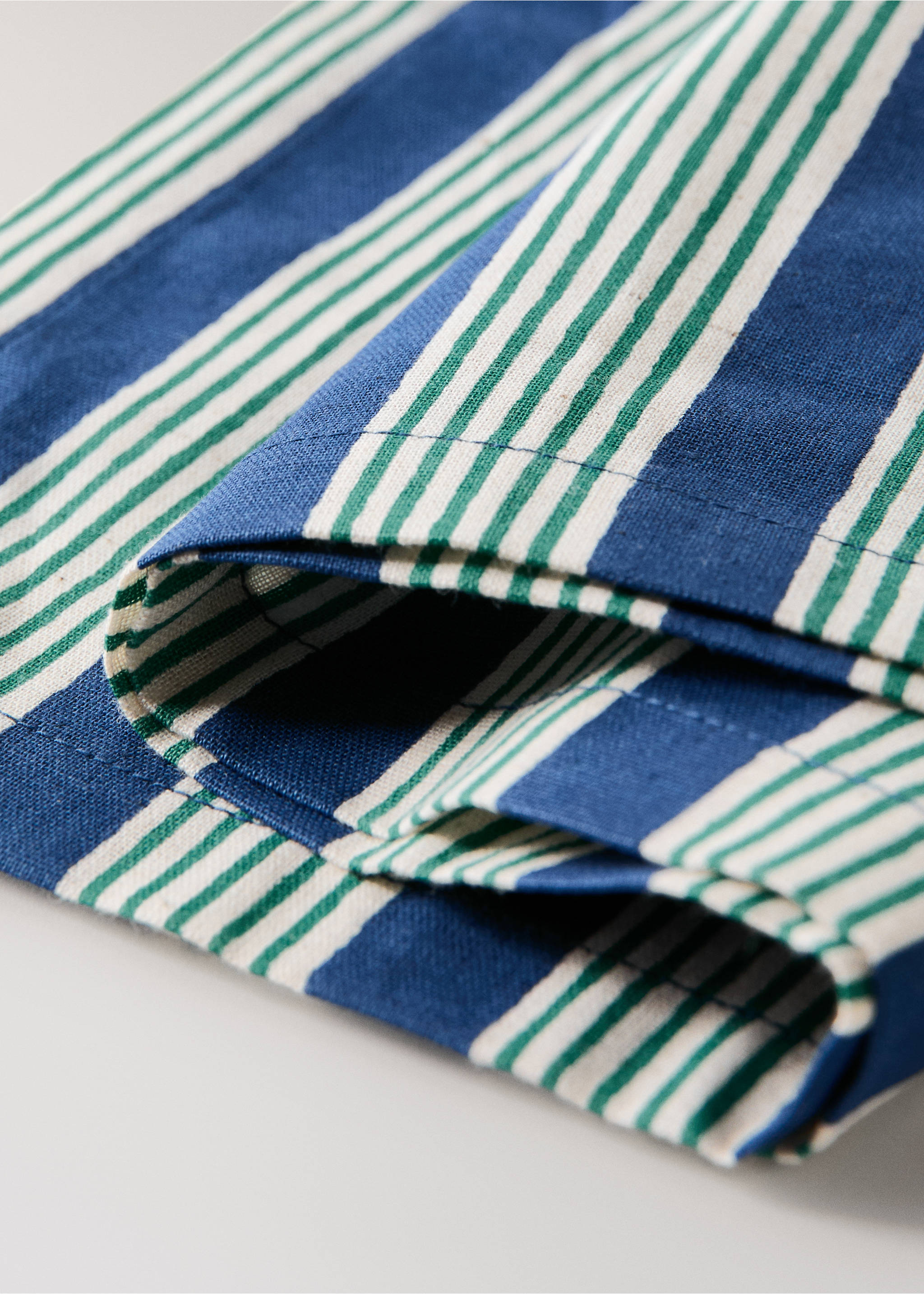 Striped floral cotton-linen napkins - Details of the article 3, Blue. Ref: 27063344-00.
