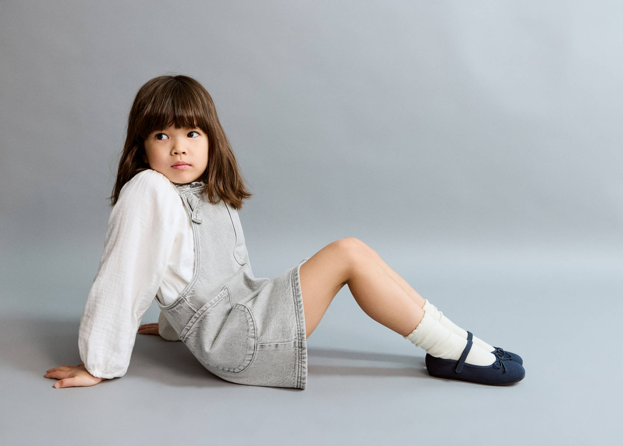 Denim pinafore - Details of the article 2