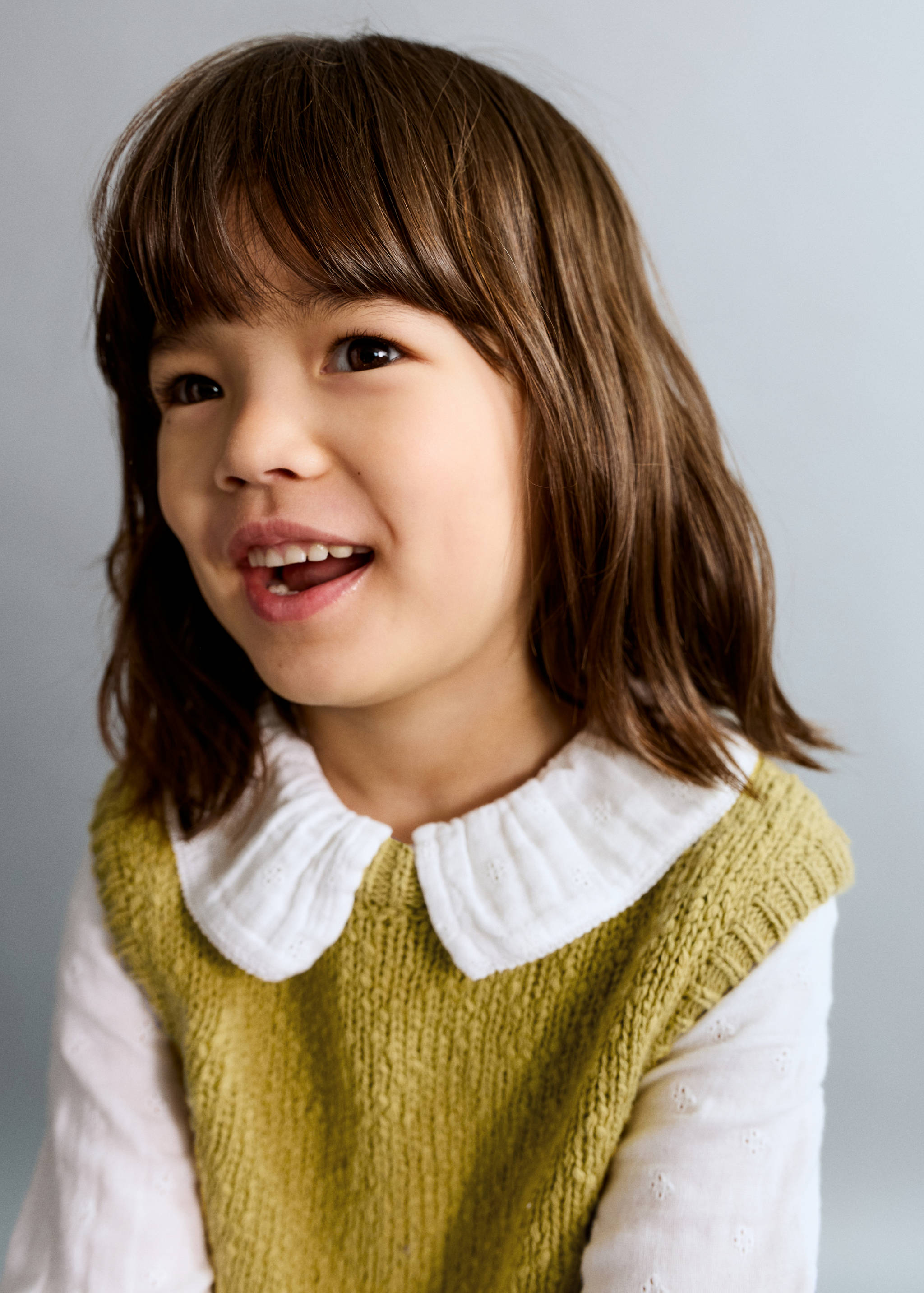 Knitted gilet - Details of the article 1