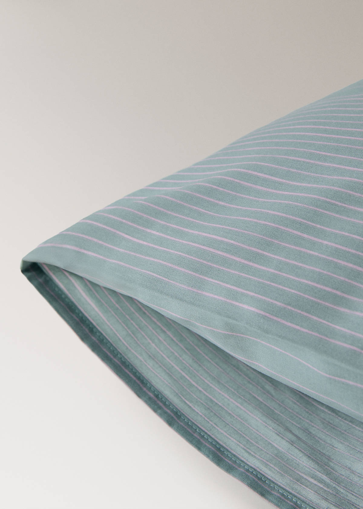 Two percale cotton pillowcases with watercolour stripes 50x75 cm — Aqua Green