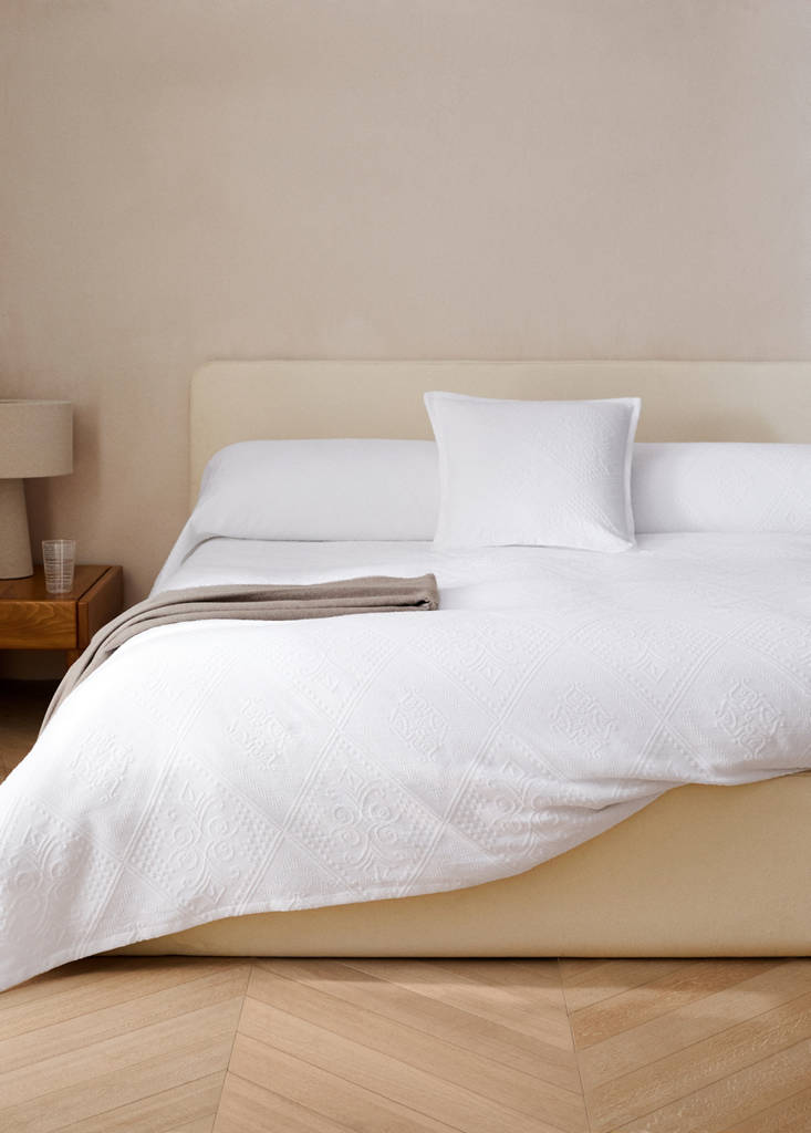 Vorgewaschene Jacquard-Tagesdecke, 300 g, für Betten 90/105 cm — Weiß