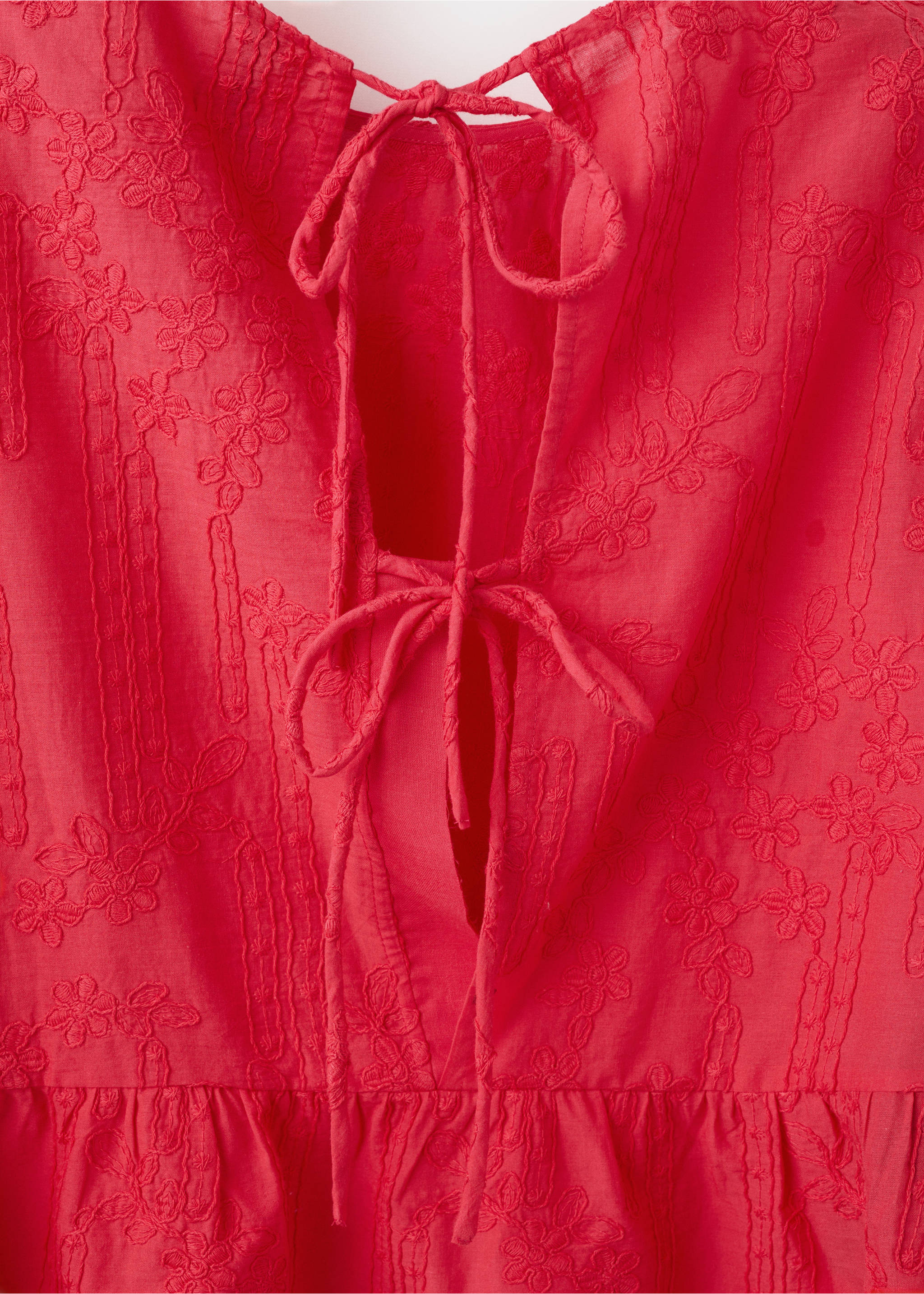 Blouse met bloemenborduursel - Detail van het artikel 8, Aardbeirood. Ref: 27064046-00.