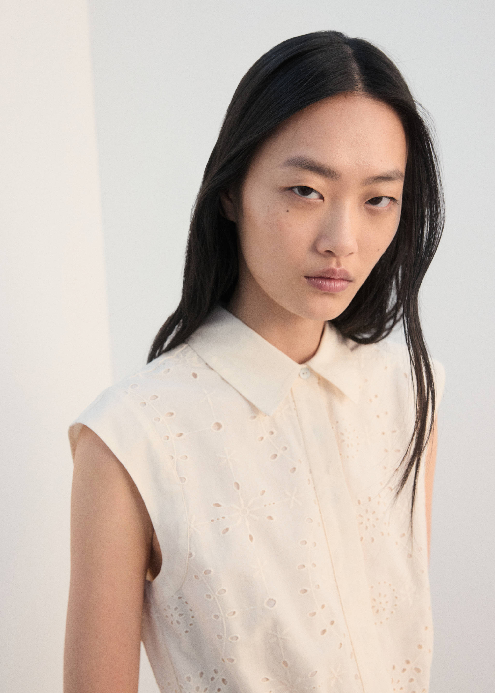 Embroidered cut-out romper - Details of the article 1