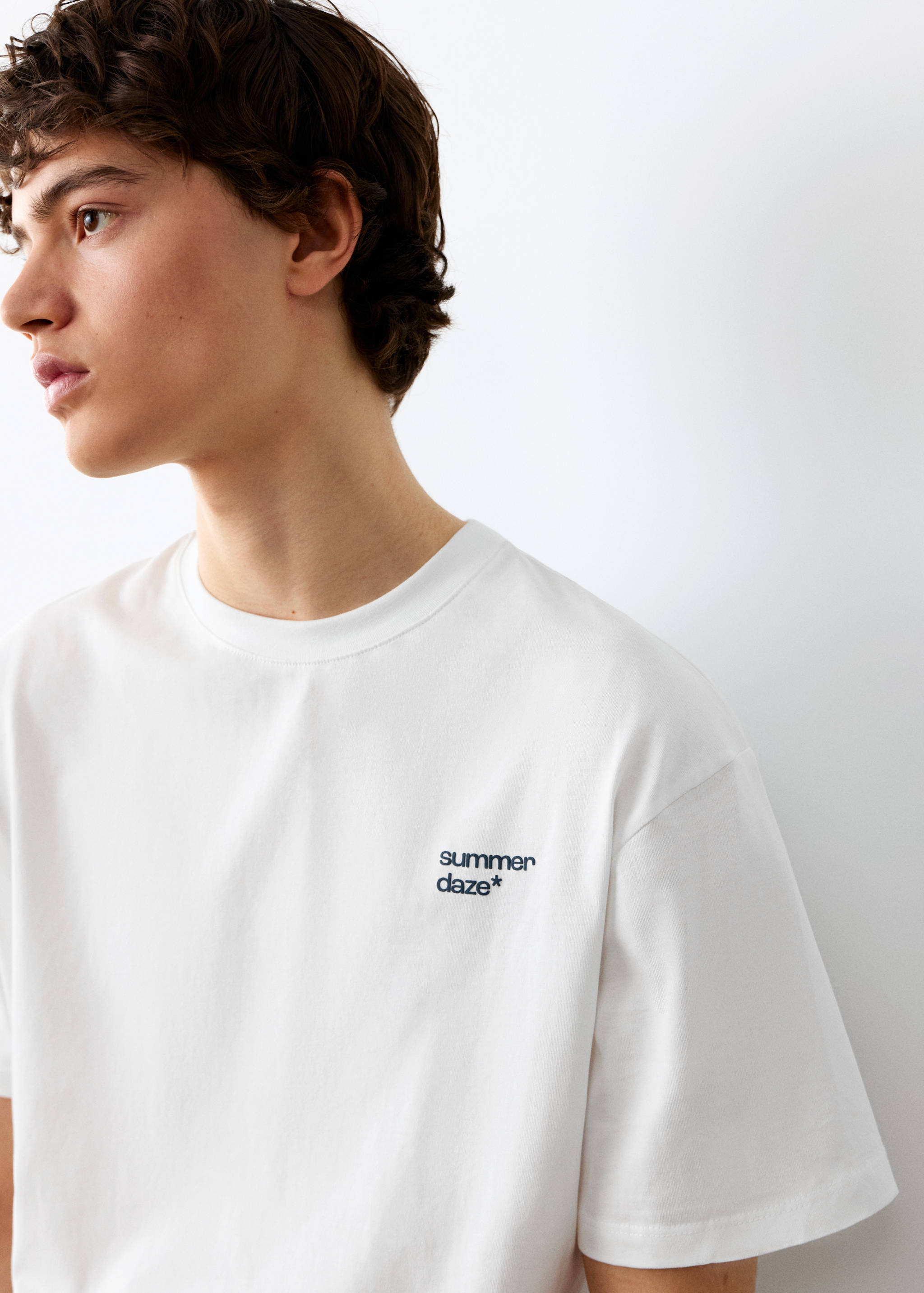 Short-sleeved printed t-shirt - Details of the article 1