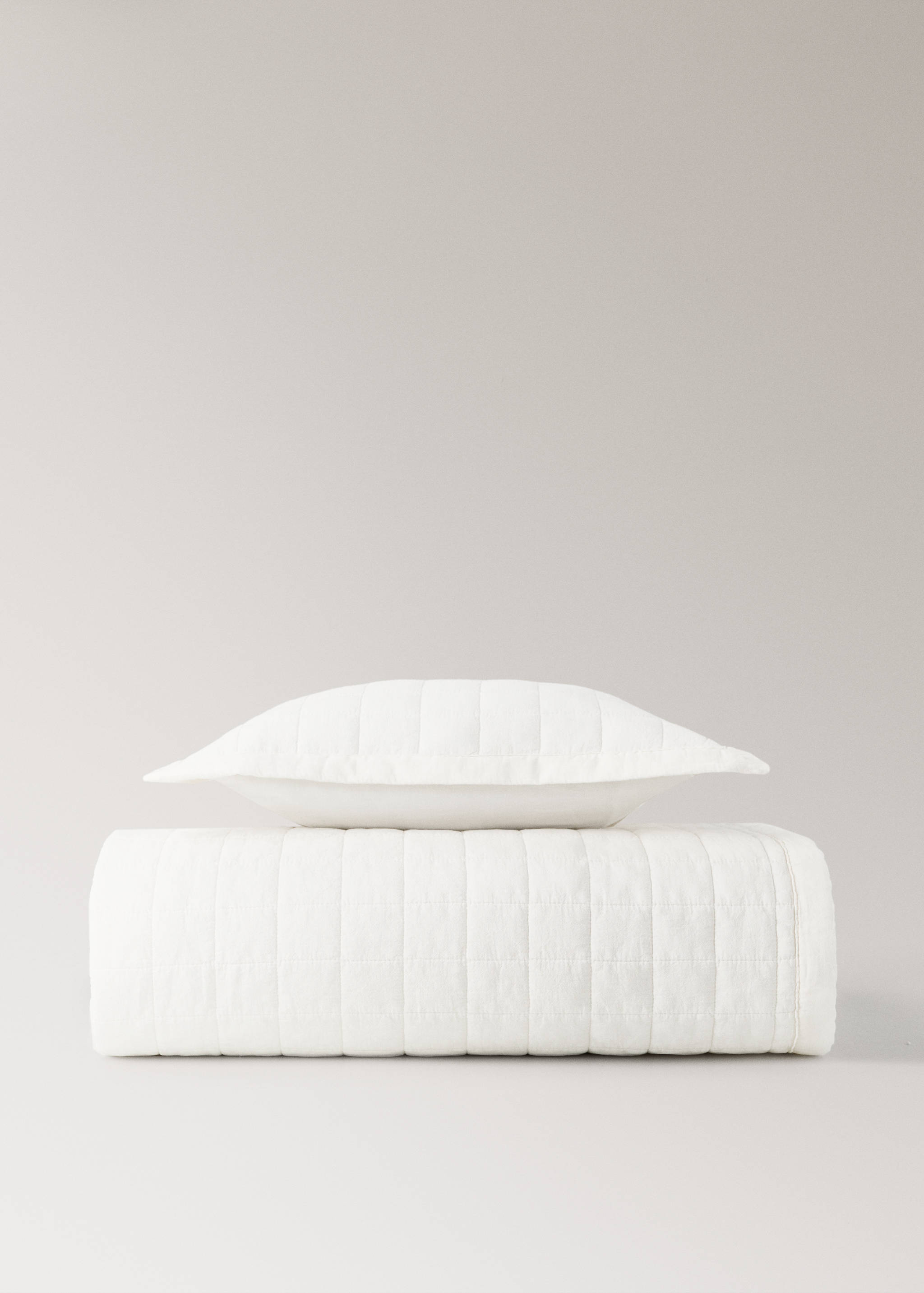 Children's cotton cushion cover with stitched check design - Details of the article 5