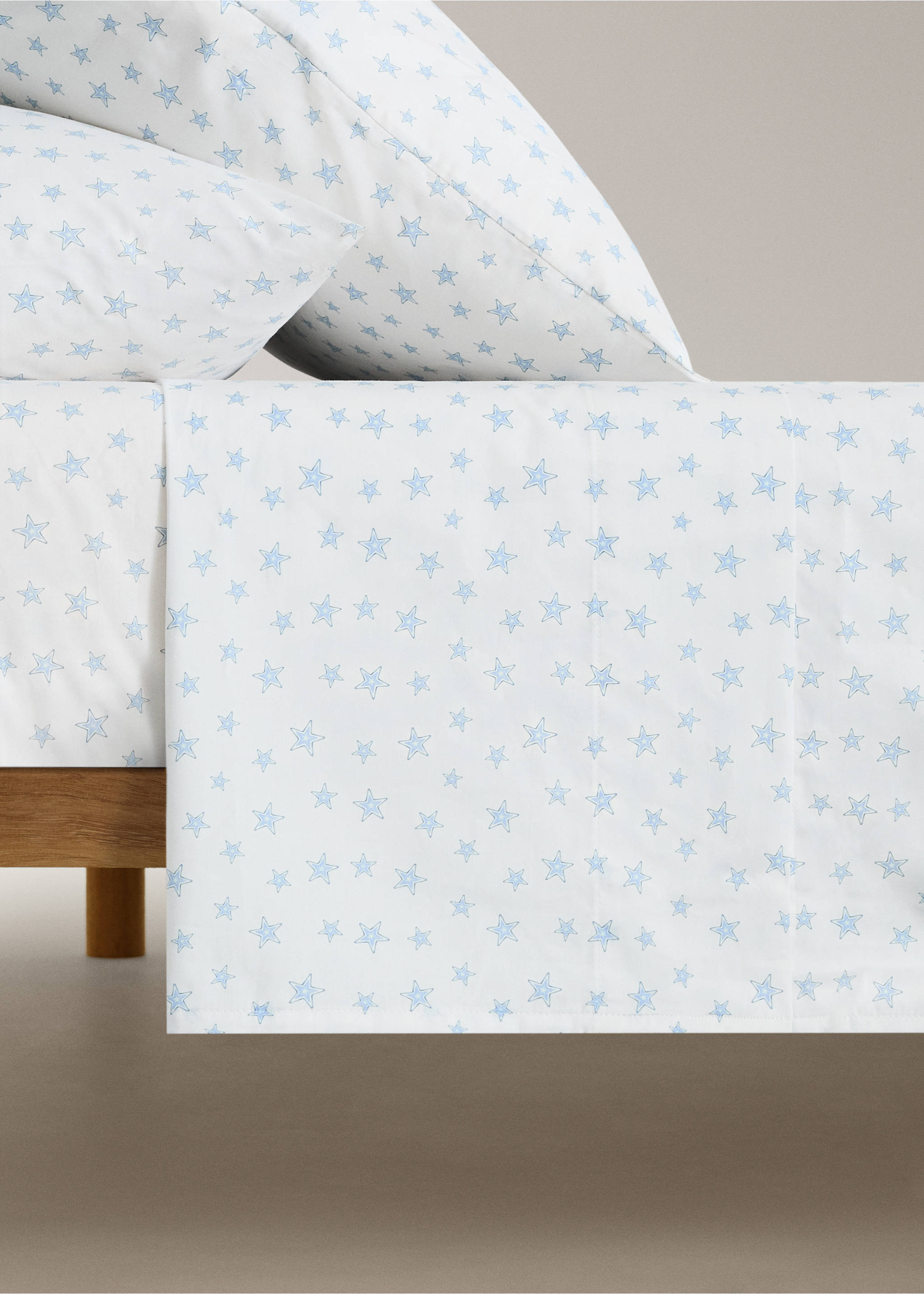Percale cotton fitted sheet with little stars for a single bed (90 cm) - Article without model, Blue. Ref: 27064062-00.