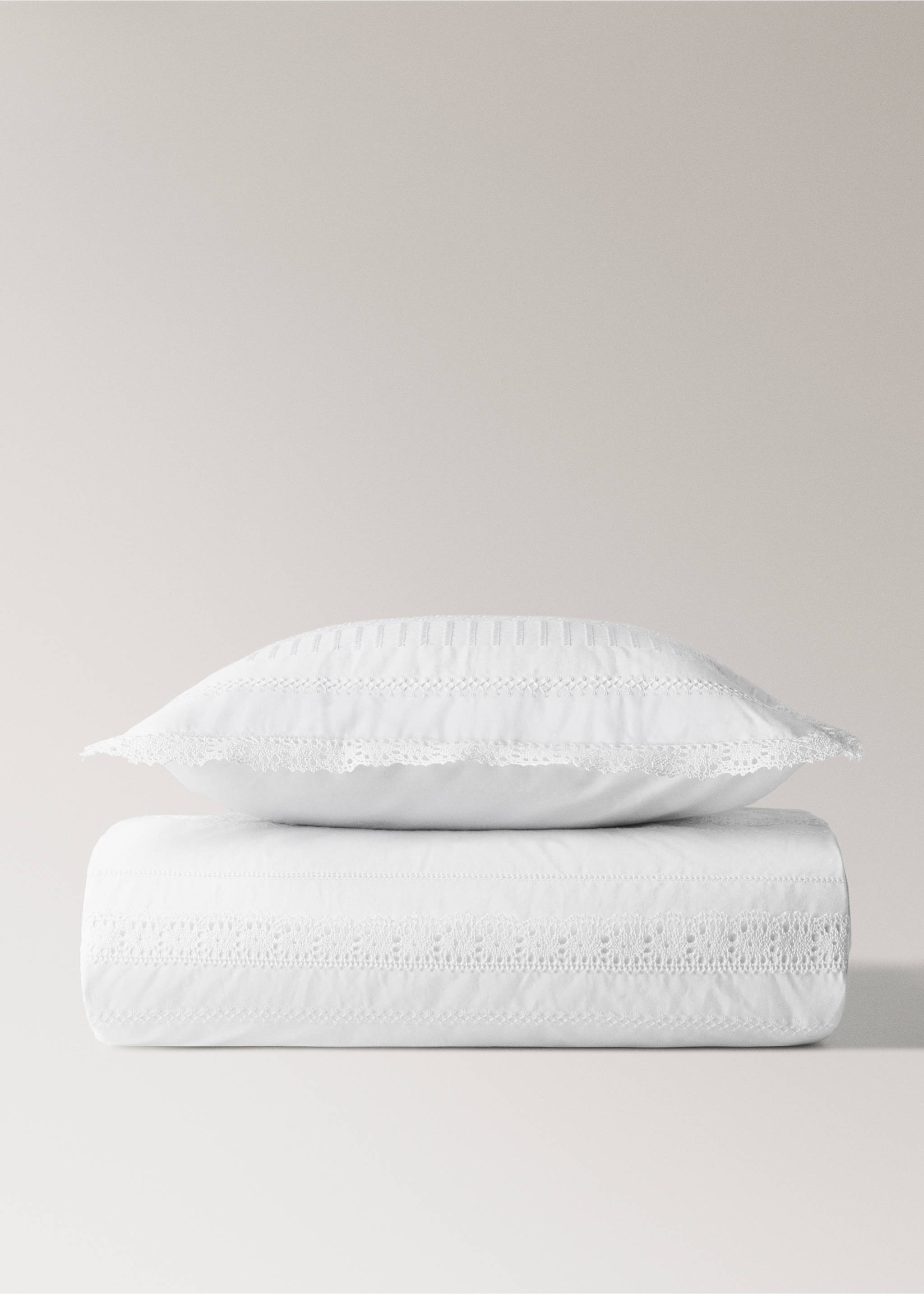 Embroidered cotton cot quilt - Details of the article 4, White. Ref: 27064070-00.