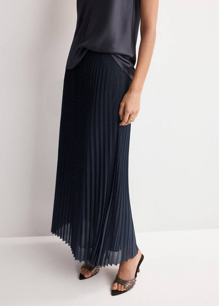 Shiny pleated skirt — Night Blue