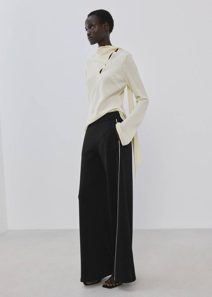 Straight-leg trousers with side stripe — Black