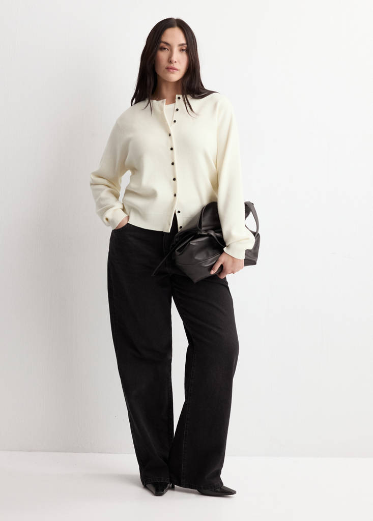 Knitted button cardigan — Ecru
