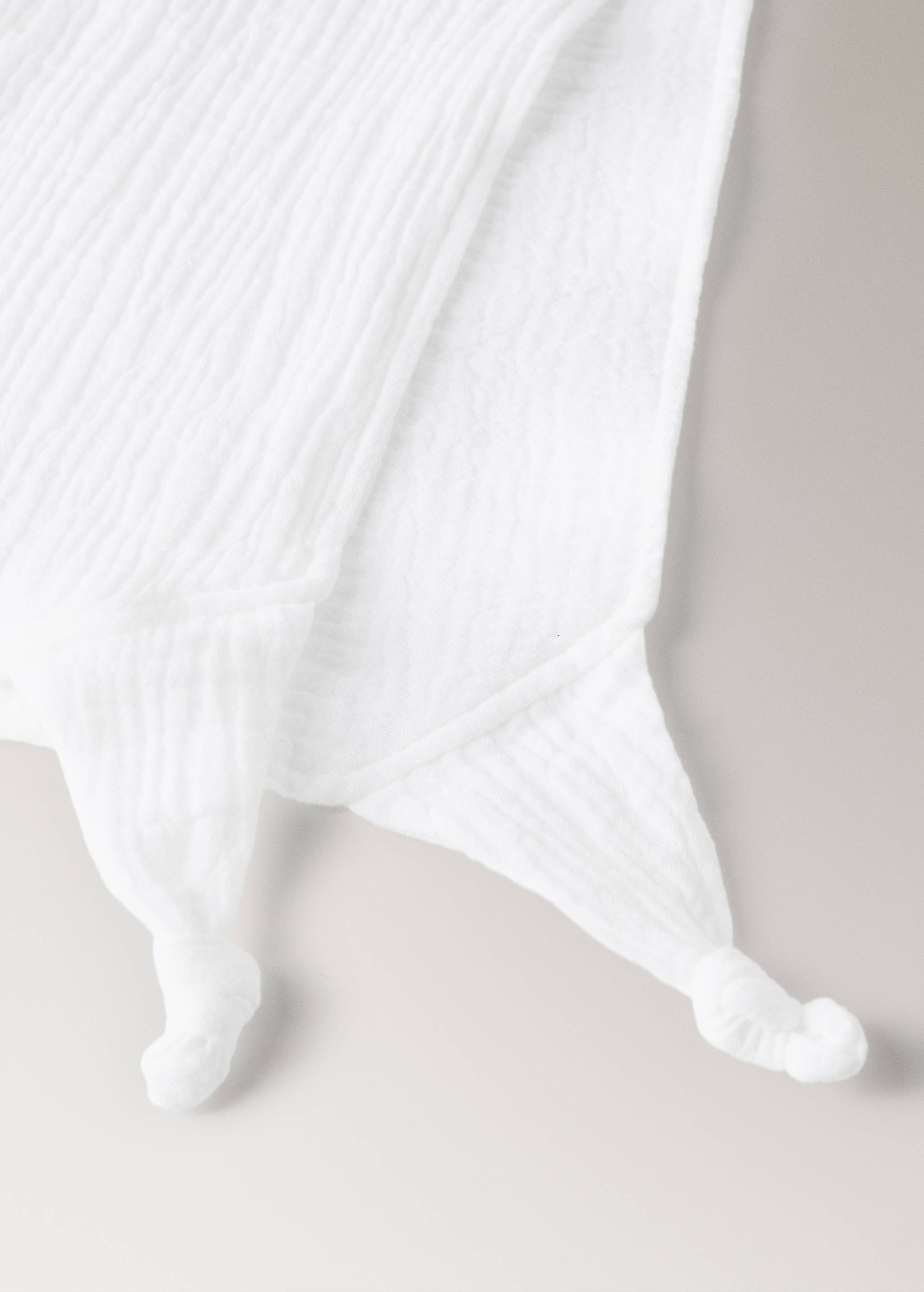 Baby comforter with star design - Details of the article 2