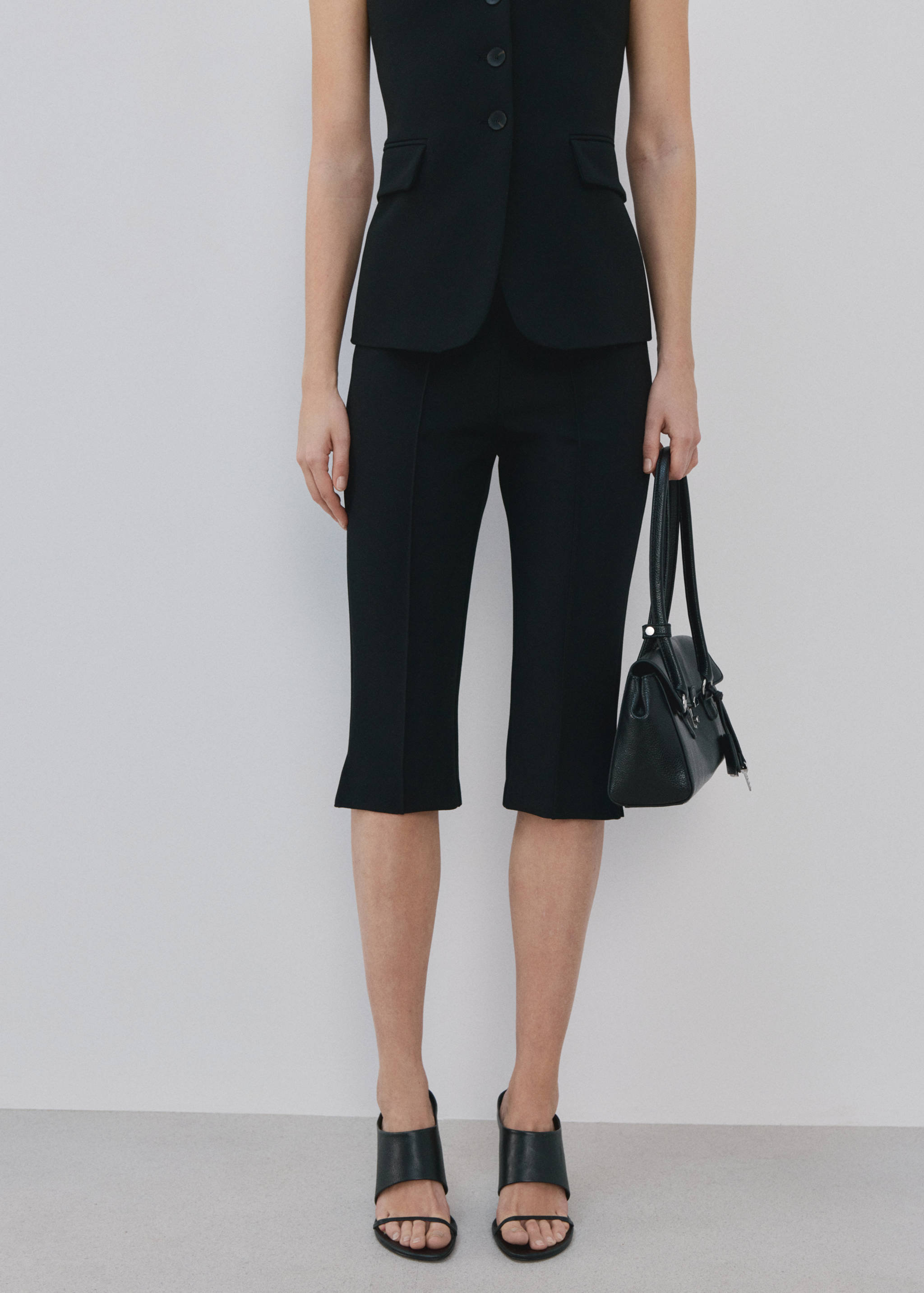 Байкерские легинсы - Средний план