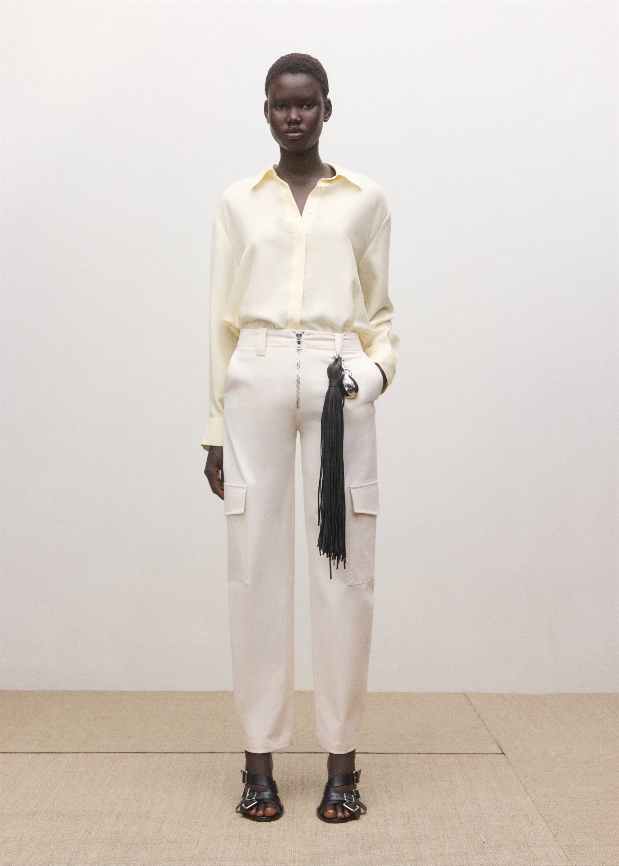 Риза от 100% коприна със скрити копчета - Обща равнина, Пастелно жълто. Ref: 27064095-00.