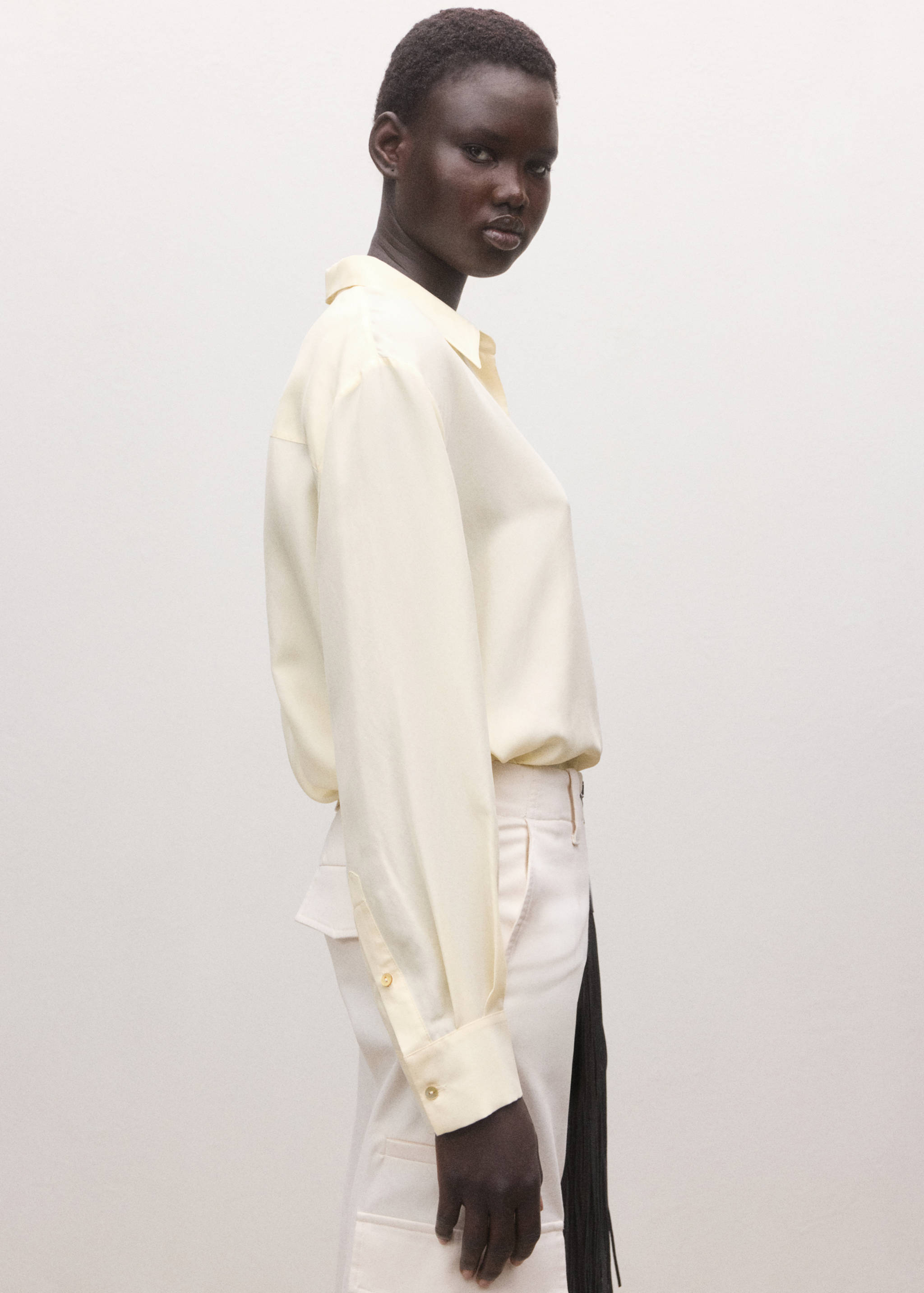 100% silk blouse with hidden buttons - Medium plane